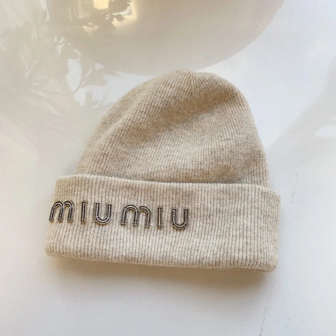 ⬆️25095-miumiu-215 gallery