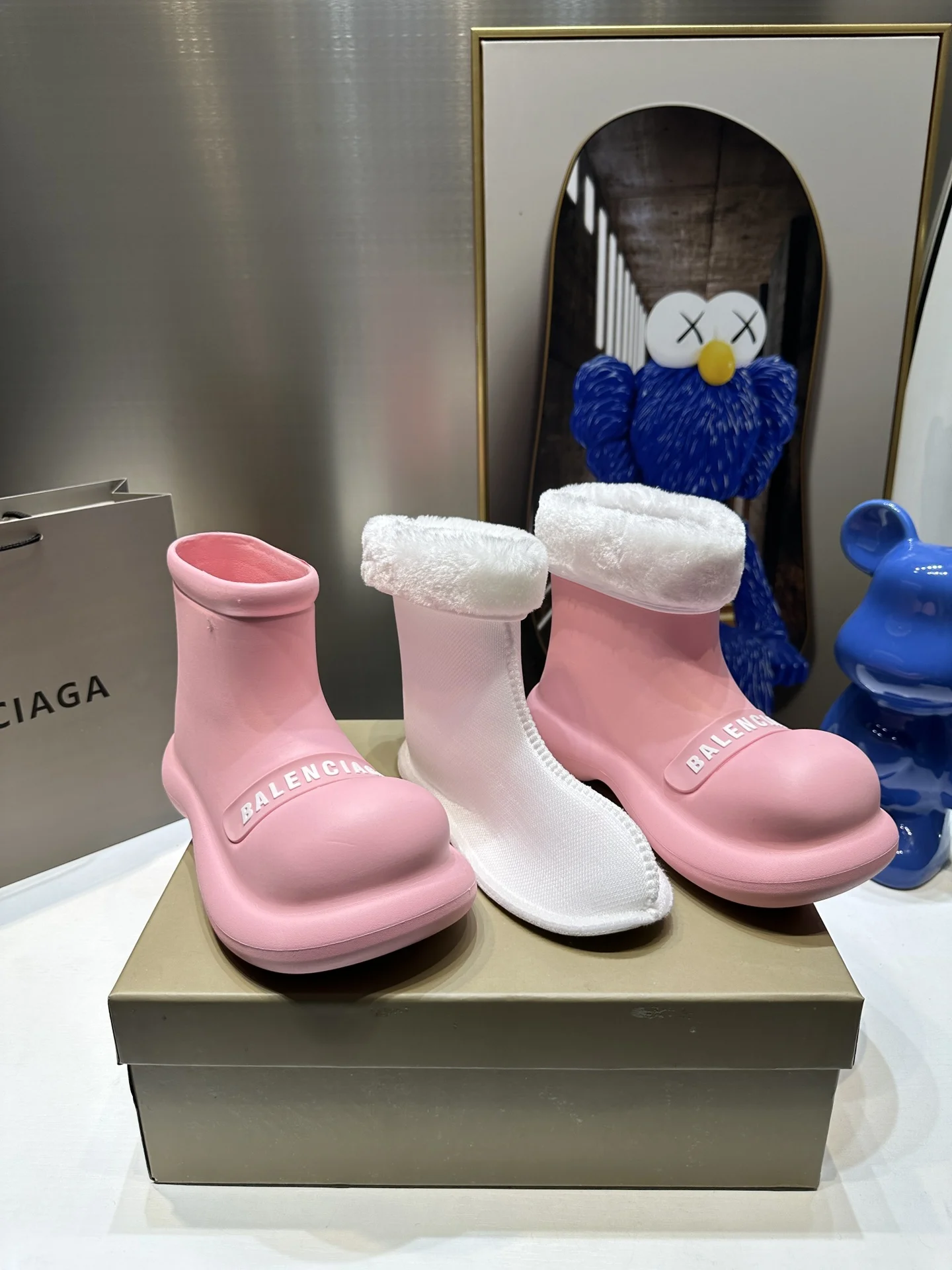 ⬆️25096-Balenciaga-712  发快速 gallery