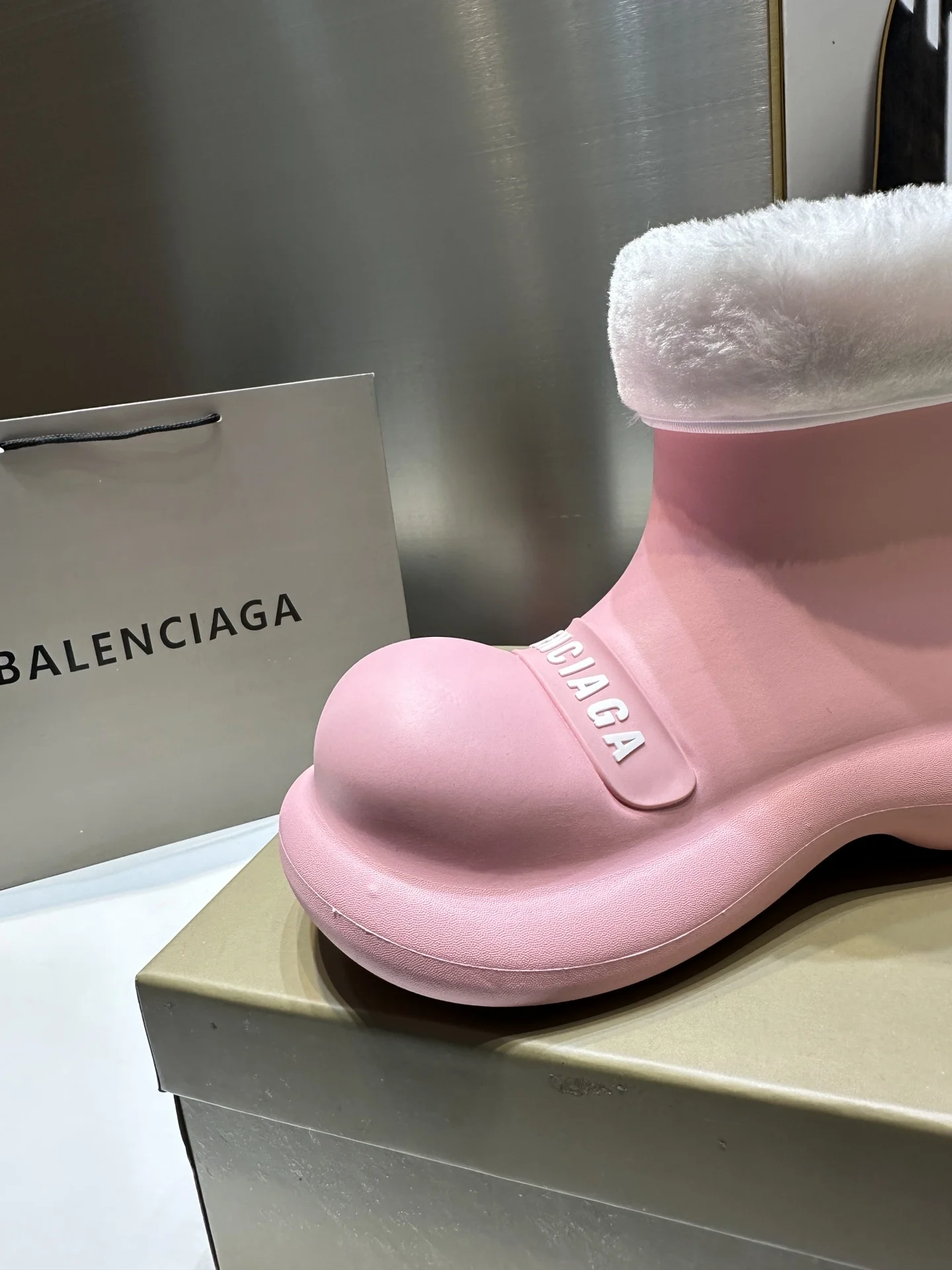 ⬆️25096-Balenciaga-712  发快速 gallery