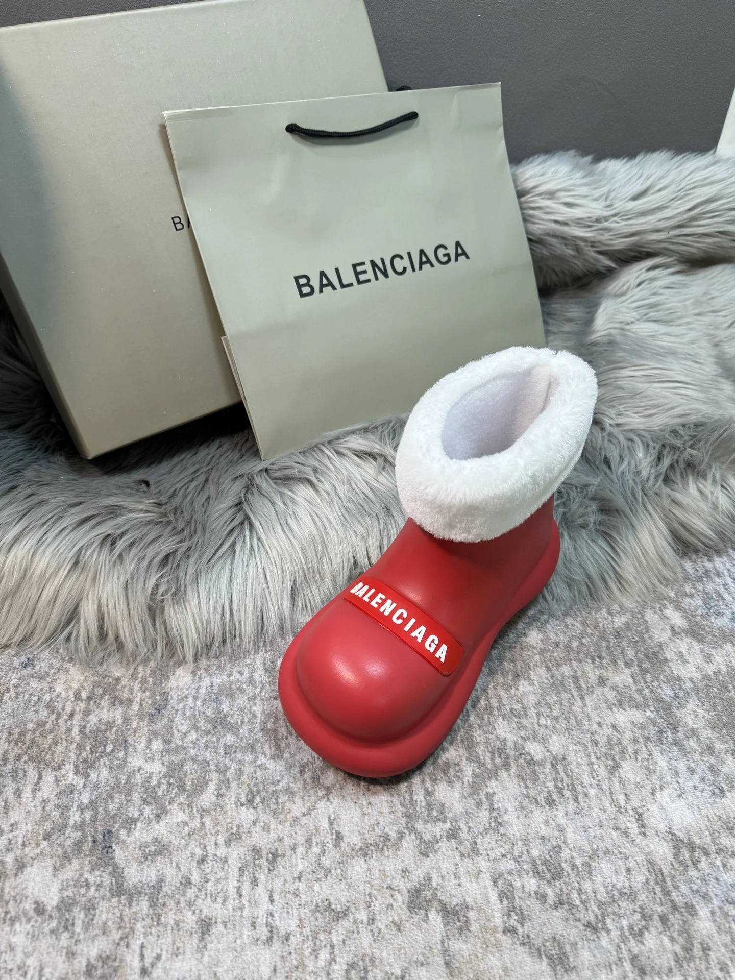 ⬆️25096-Balenciaga-712  发快速 gallery