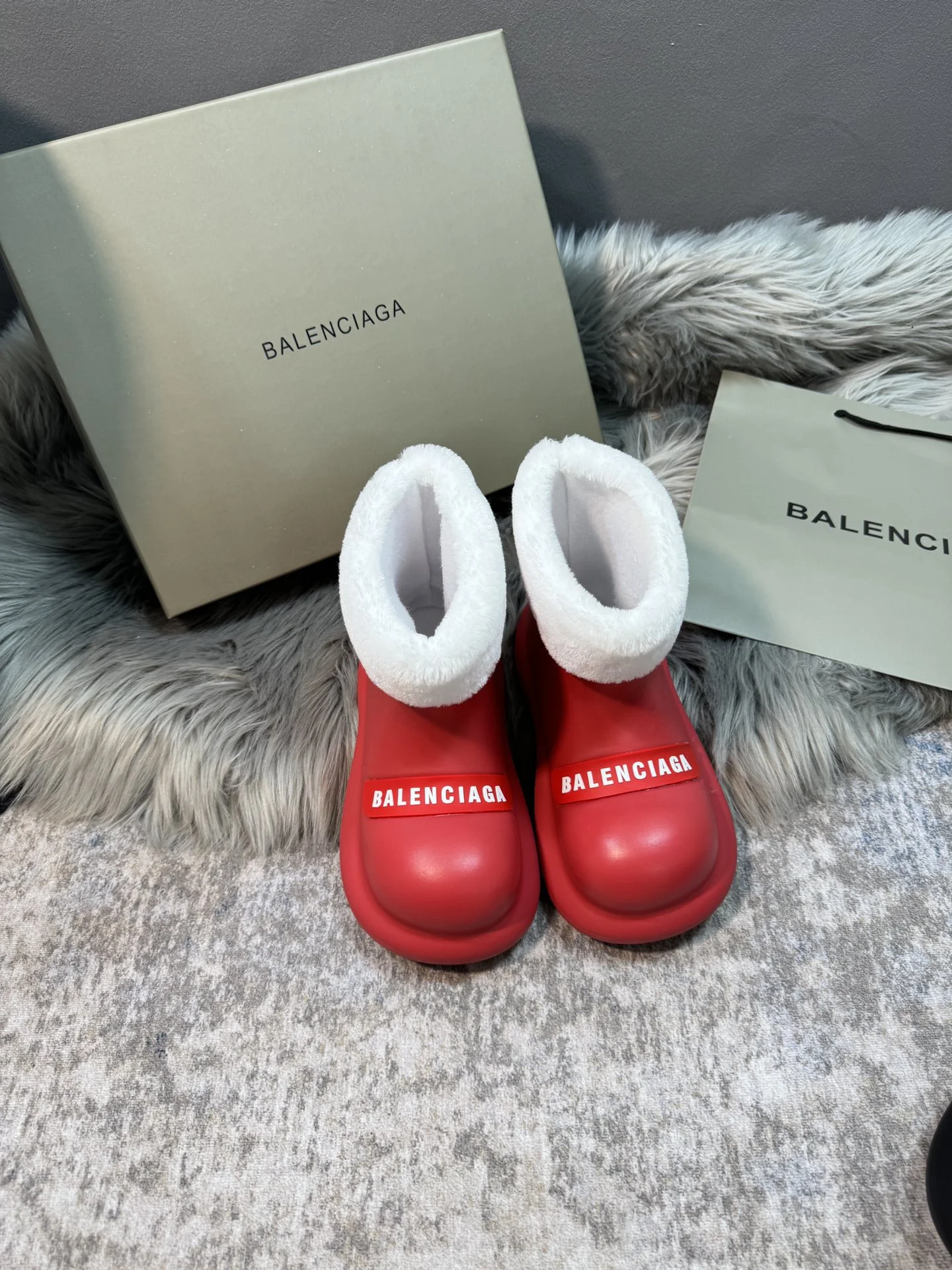 ⬆️25096-Balenciaga-712  发快速 gallery