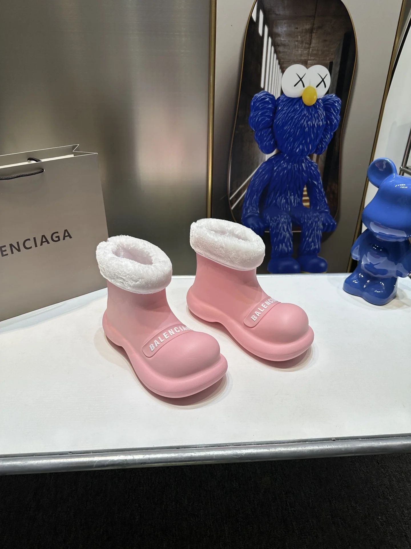 ⬆️25096-Balenciaga-712  发快速 gallery