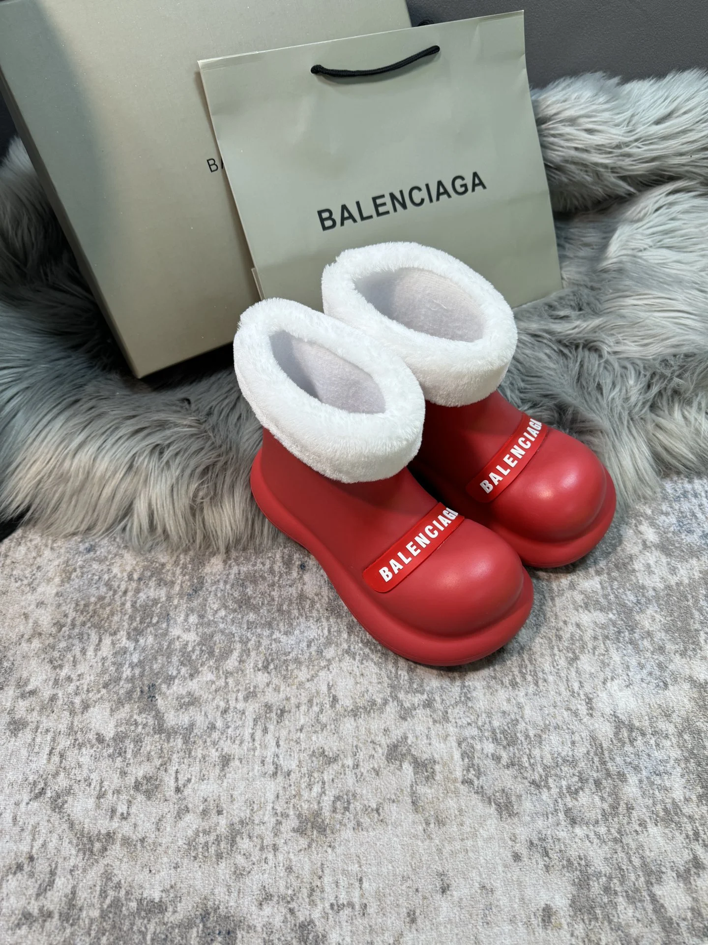 ⬆️25096-Balenciaga-712  发快速 gallery