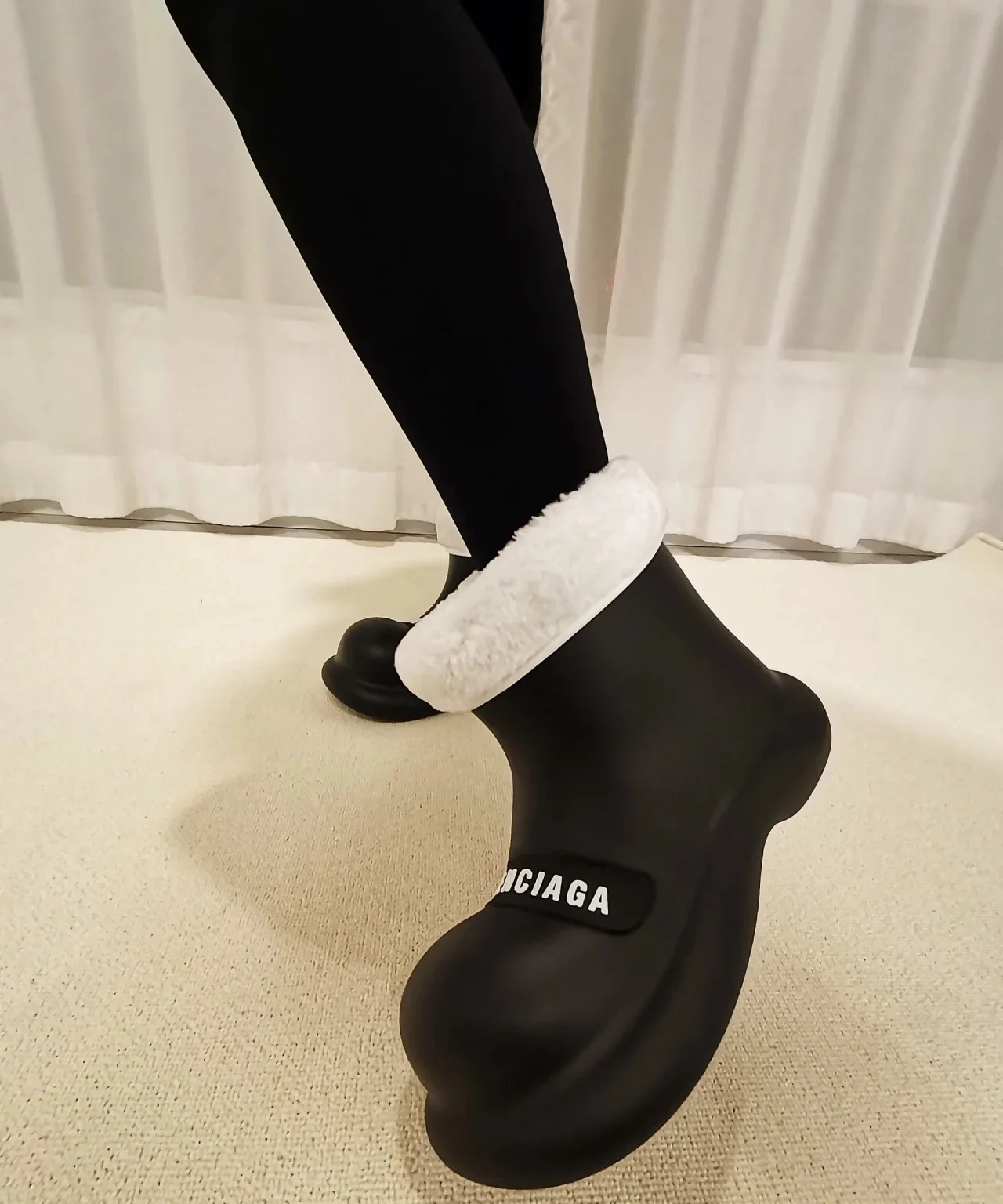 ⬆️25096-Balenciaga-712  发快速 gallery