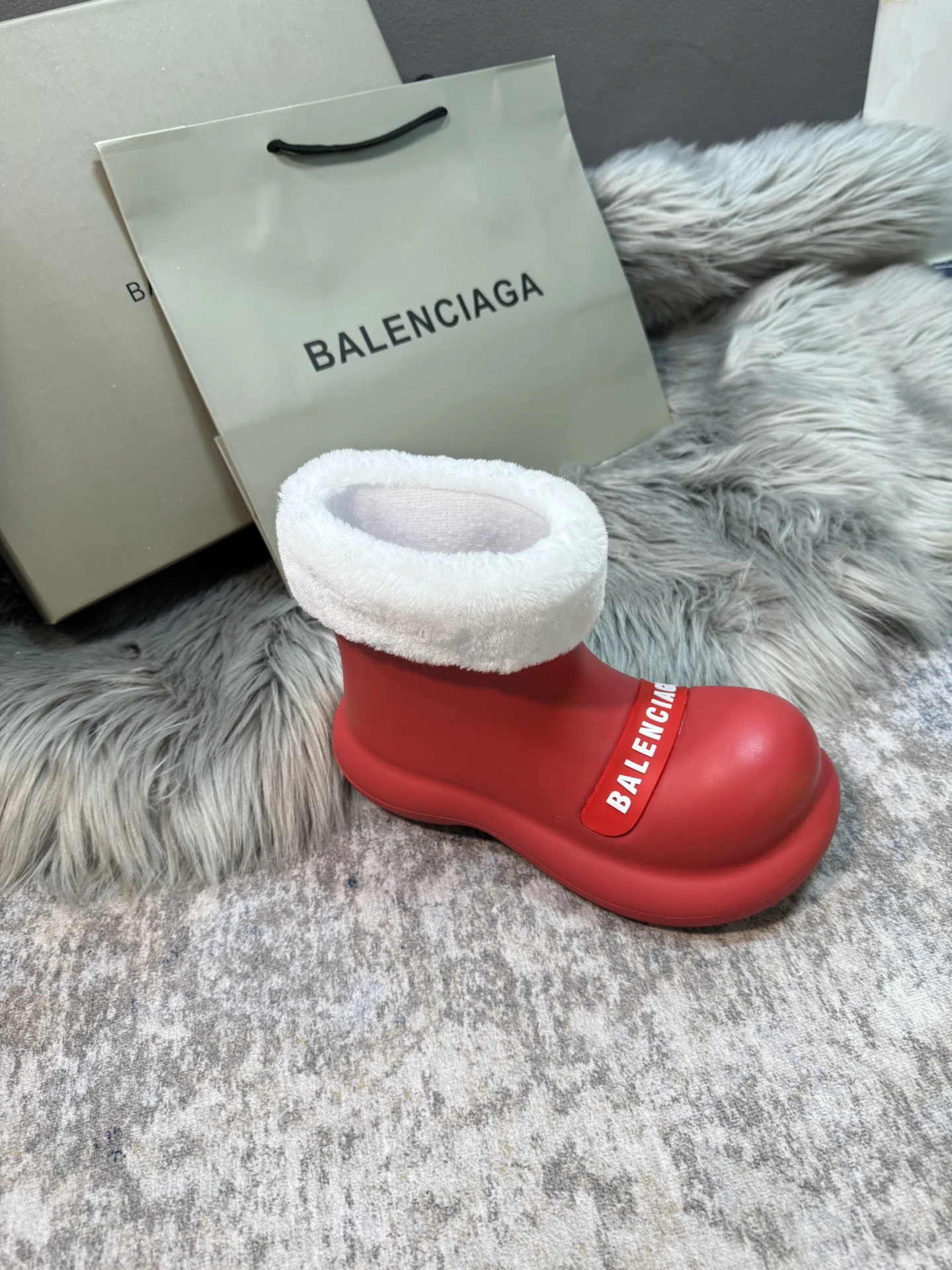 ⬆️25096-Balenciaga-712  发快速 gallery