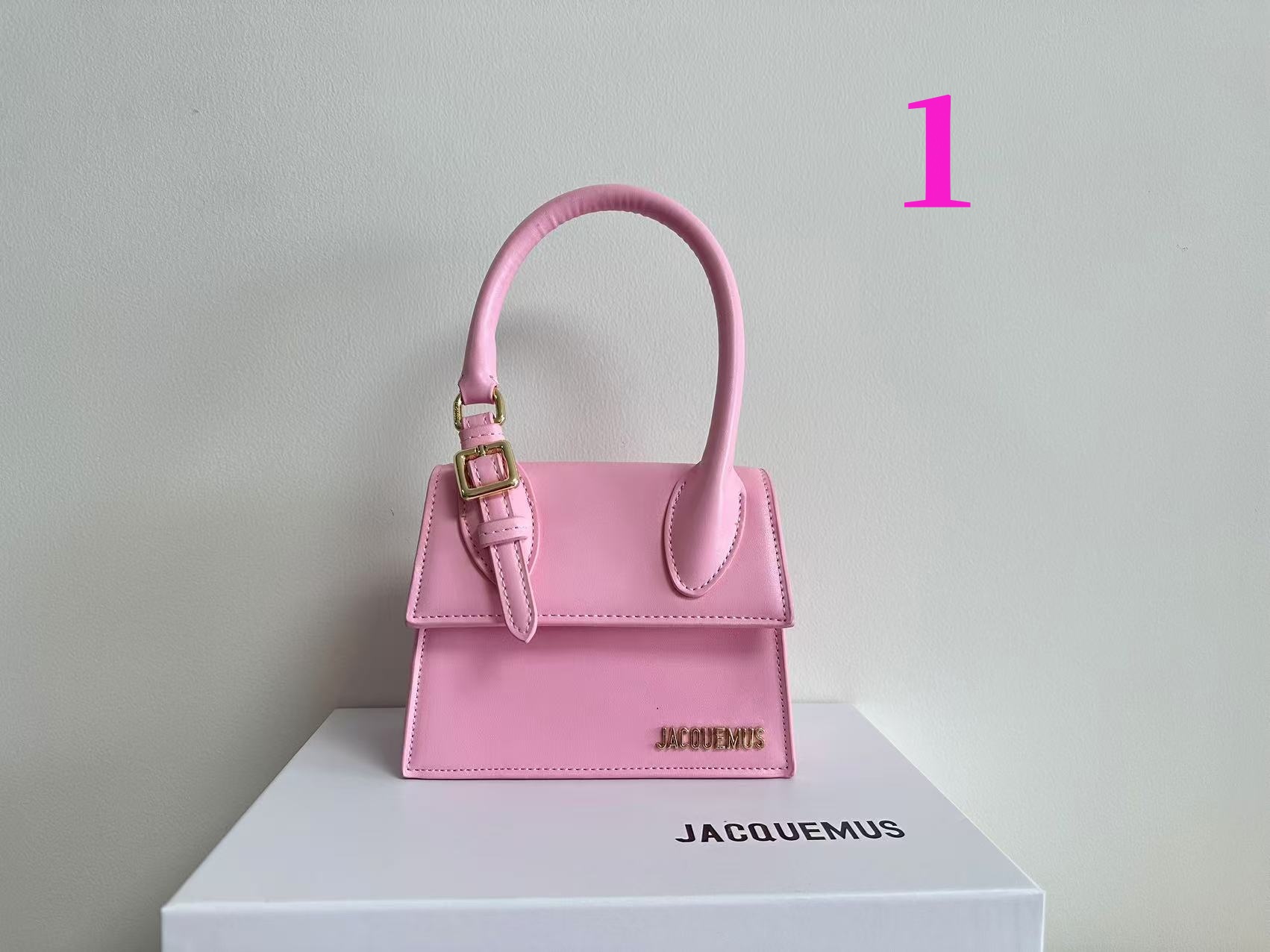 😀25104-Jacquemus-369 gallery