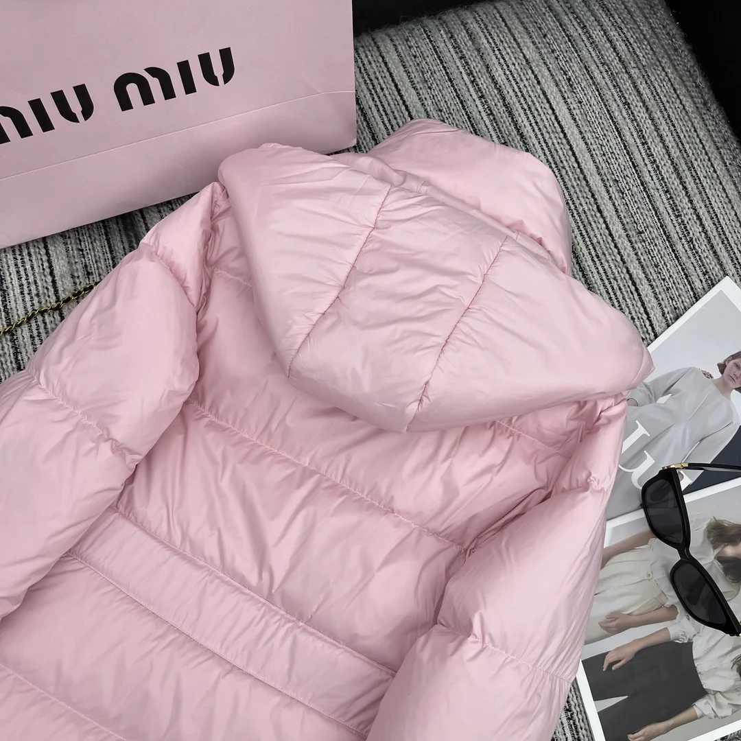 ⬆️25110-miumiu-756 gallery