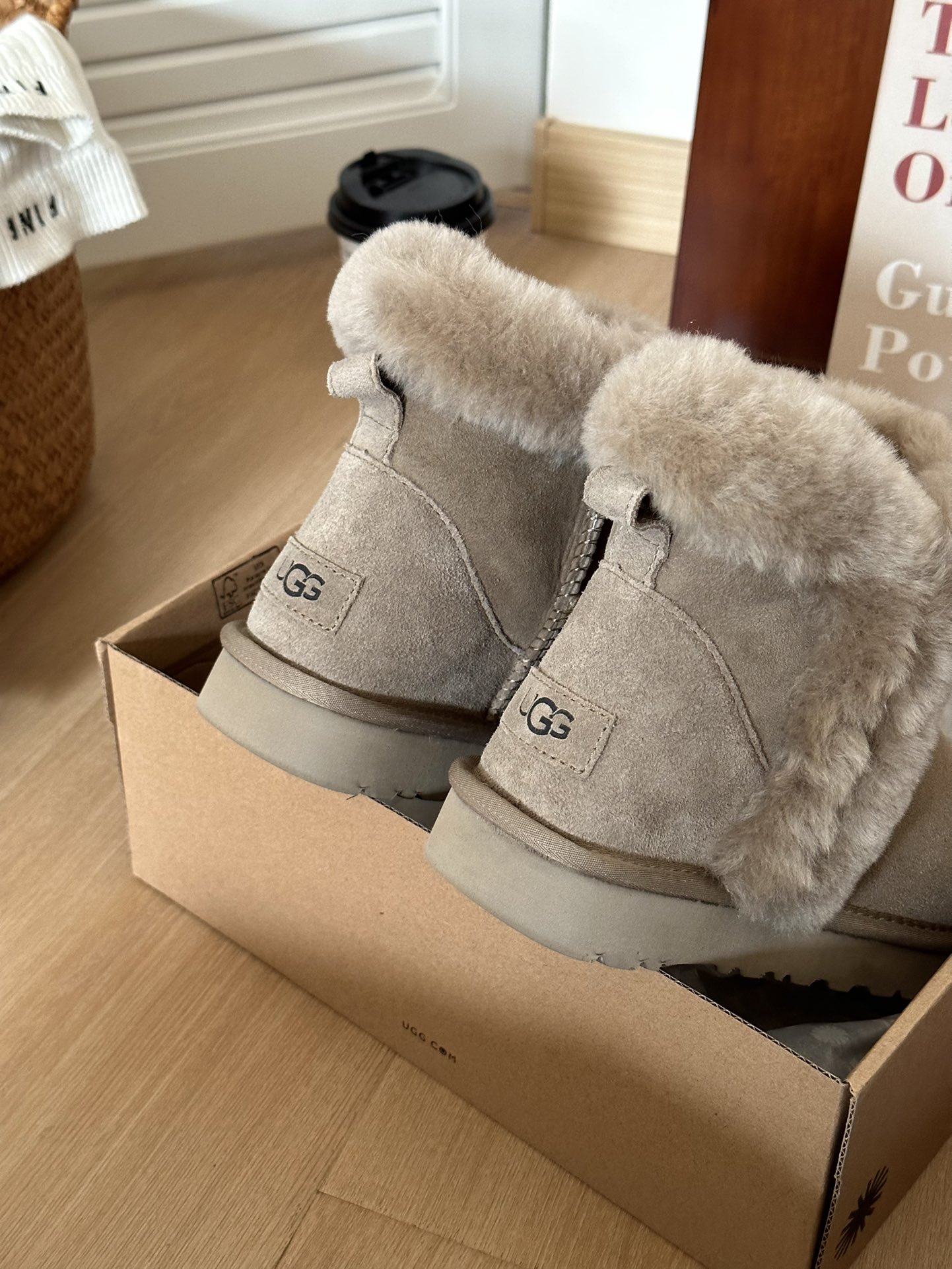 ⬆️25120-UGG-750 gallery