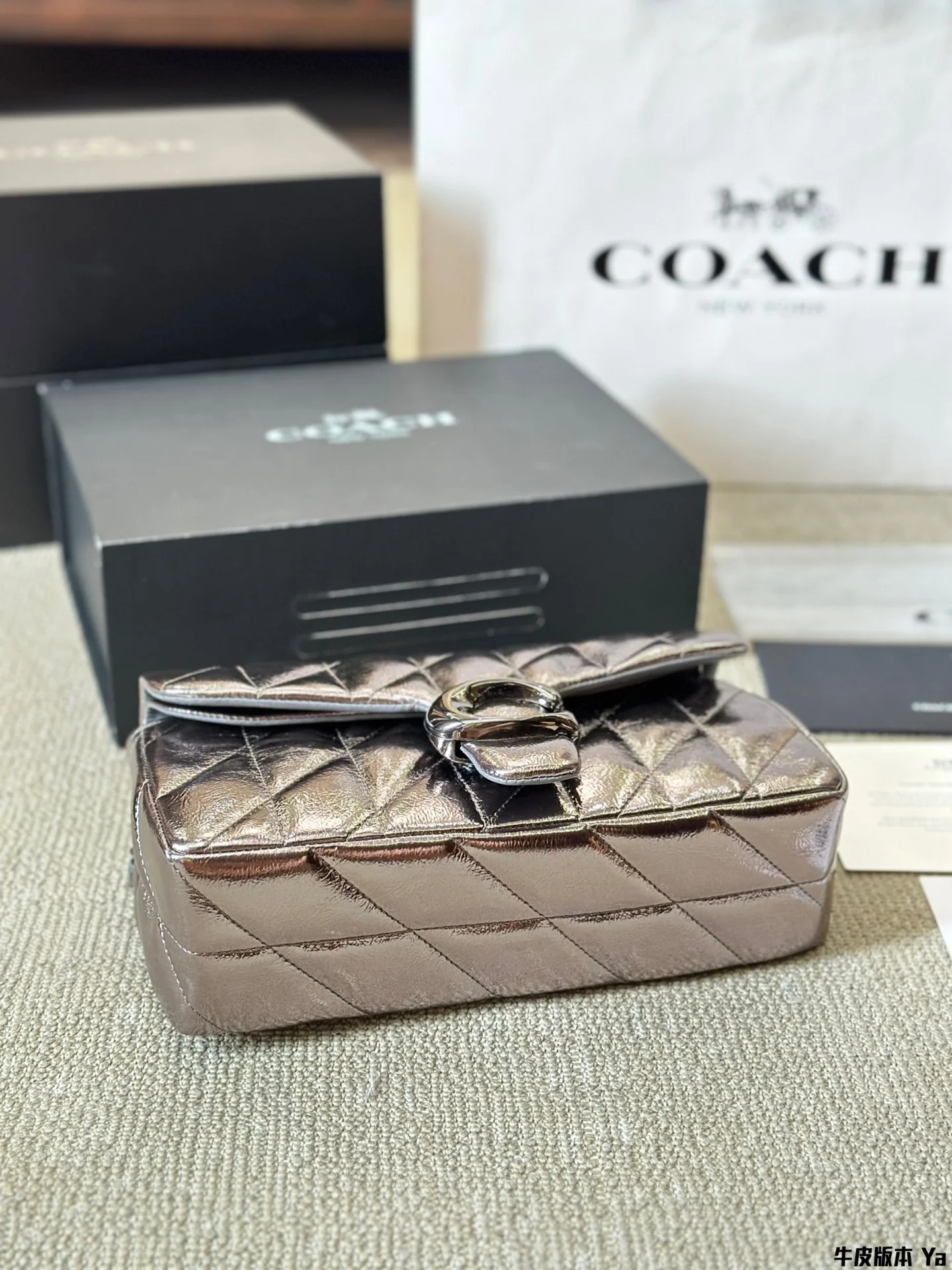 ⬆️25137-COACH-580 gallery