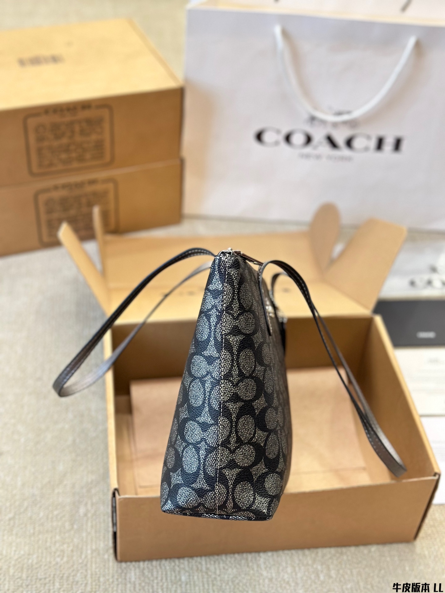 ⬆️25155-COACH-499 gallery