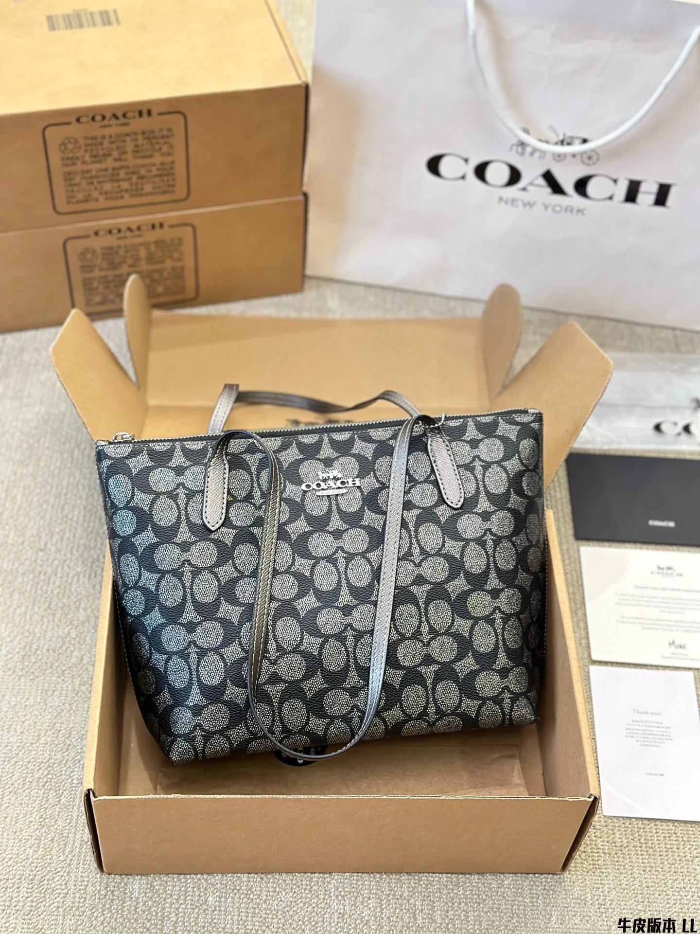 ⬆️25155-COACH-499 gallery