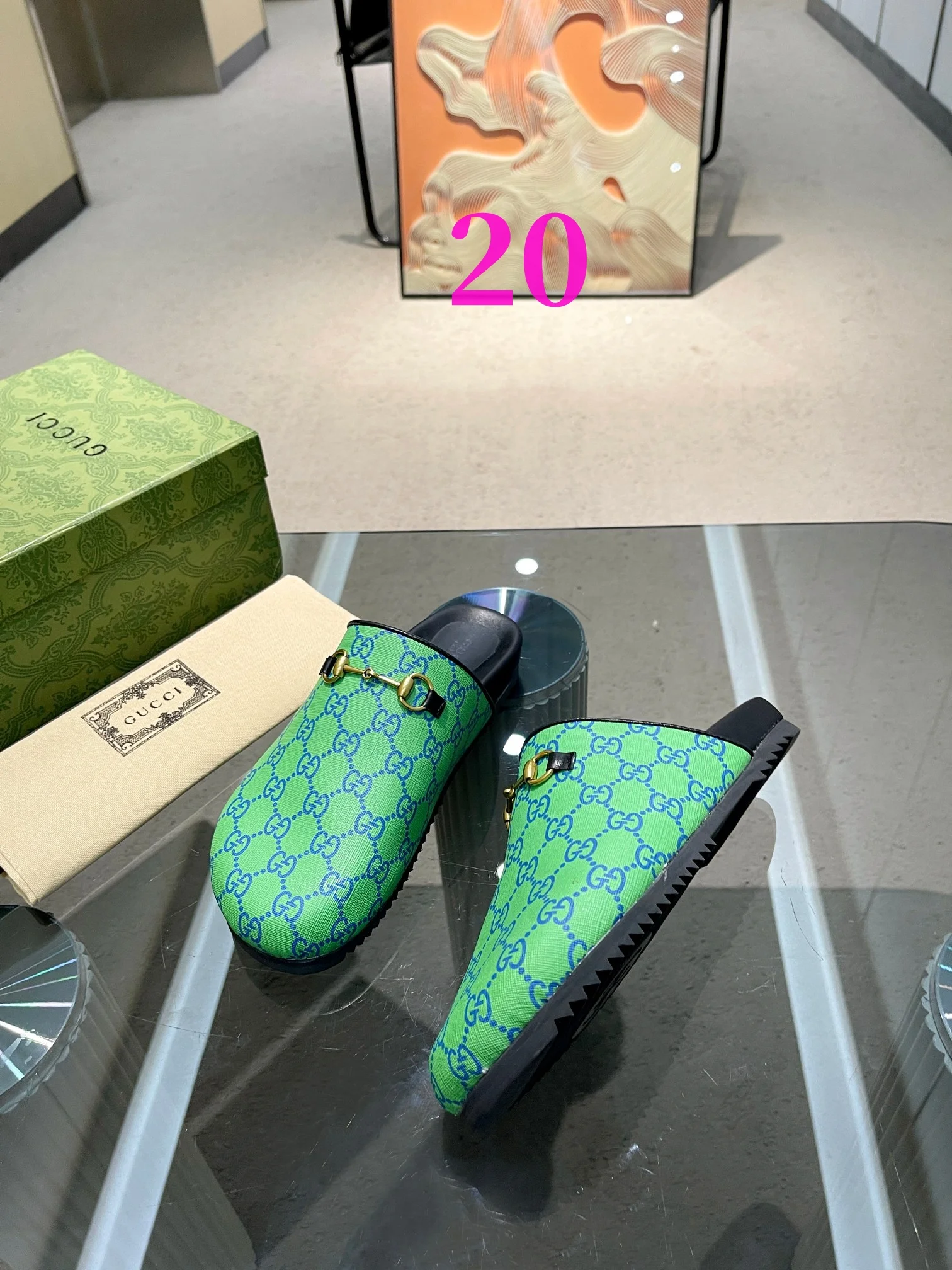 ⬆️25159-Gucci-689 gallery