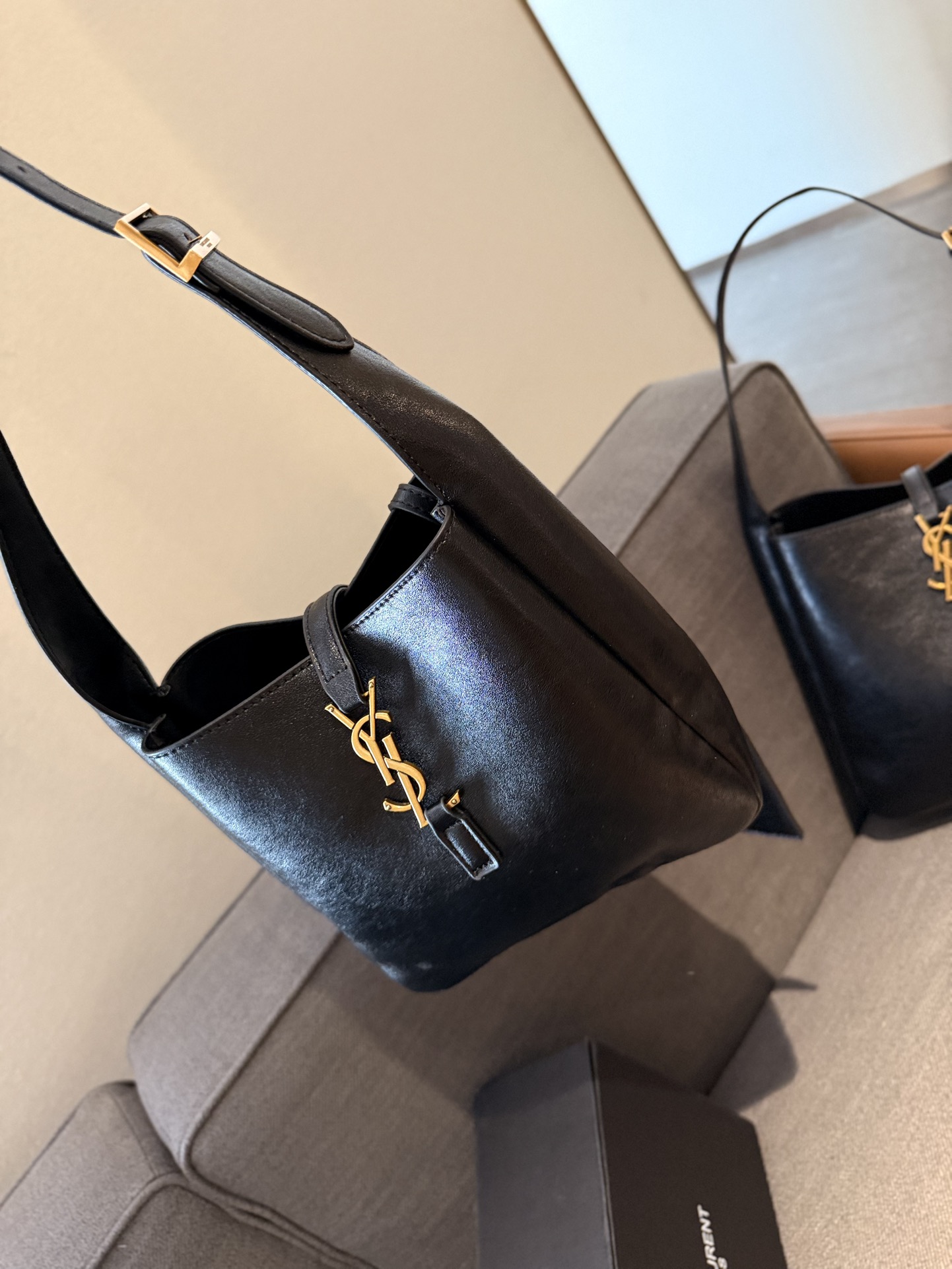 😀25225-YSL-420 gallery