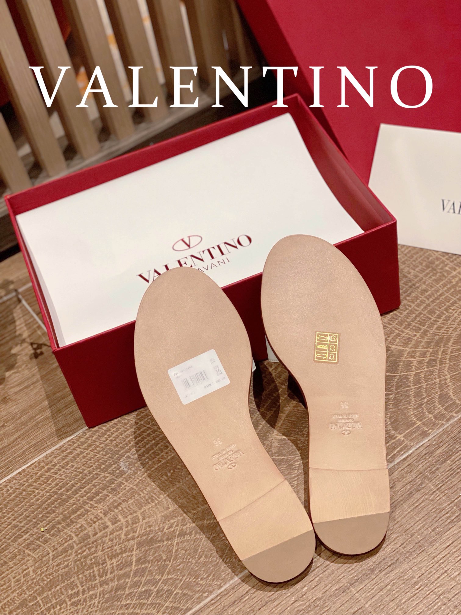 ⬆️25248-Valentino-724 gallery