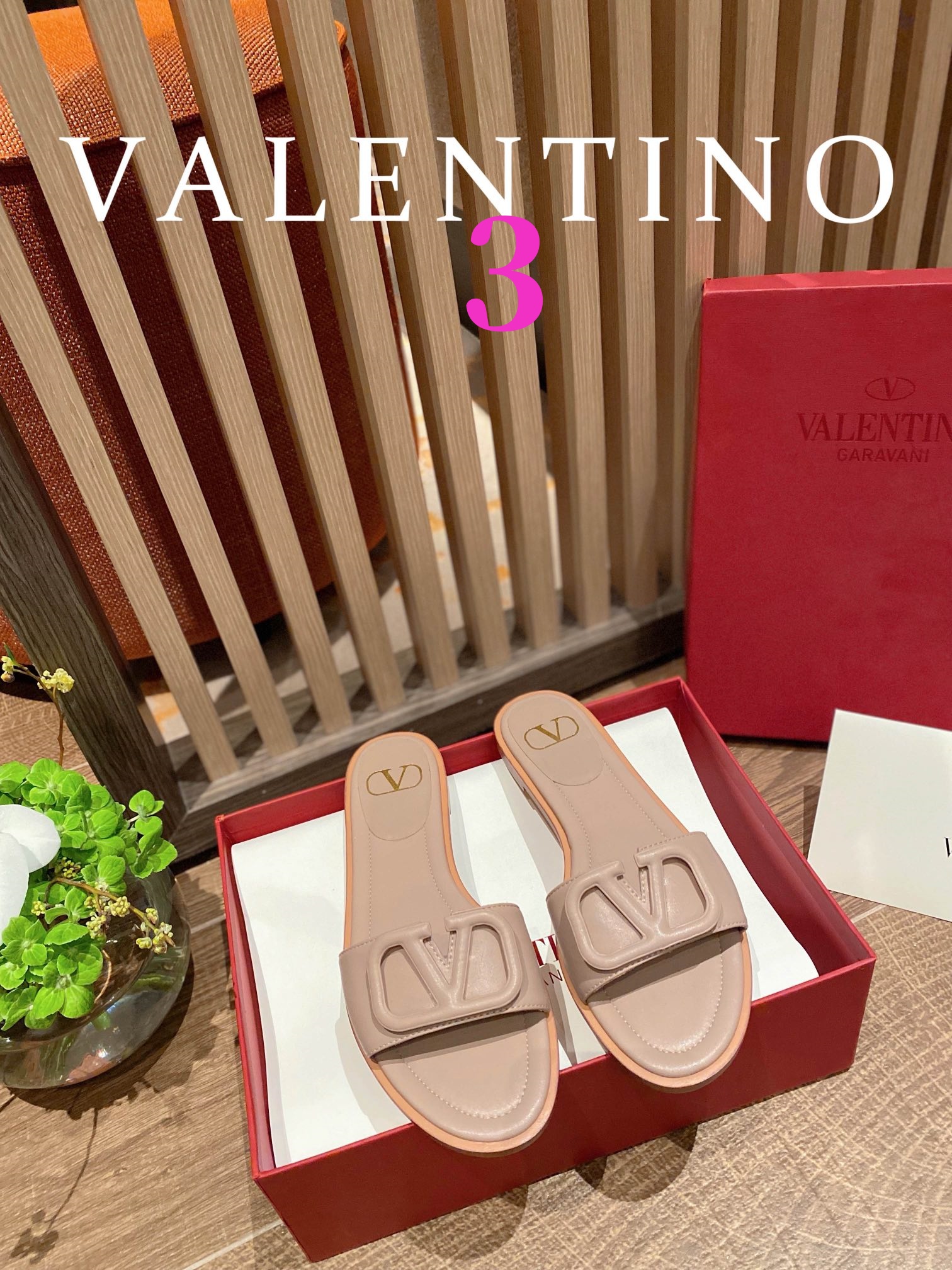 ⬆️25248-Valentino-724 gallery