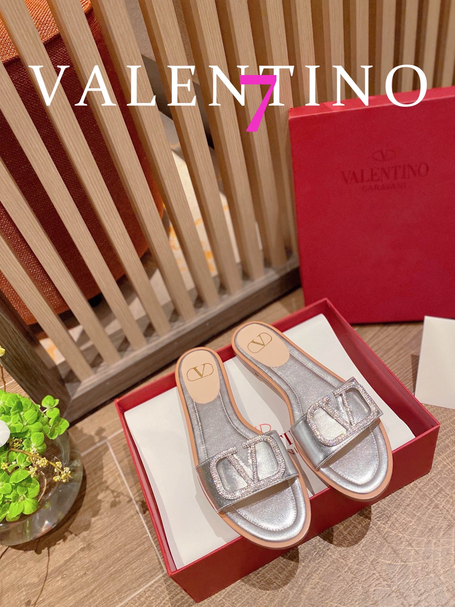 ⬆️25248-Valentino-724 gallery