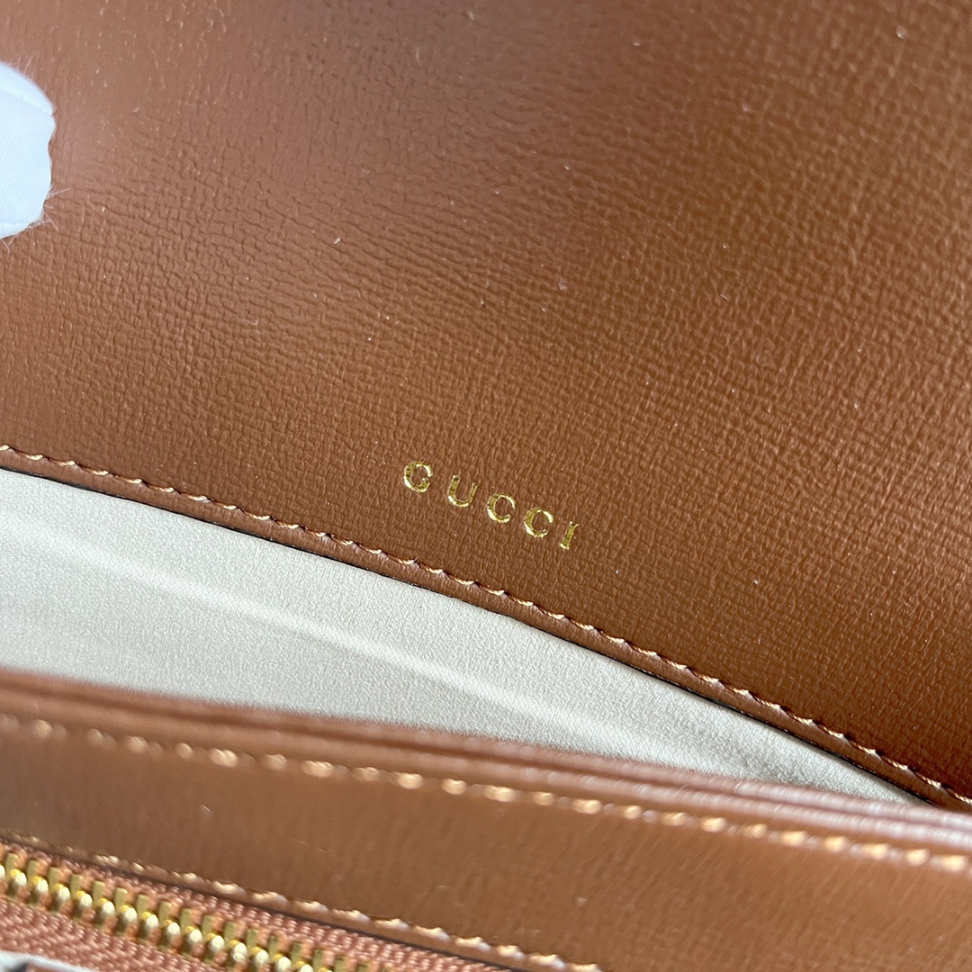 😀25267-Gucci-$96 gallery