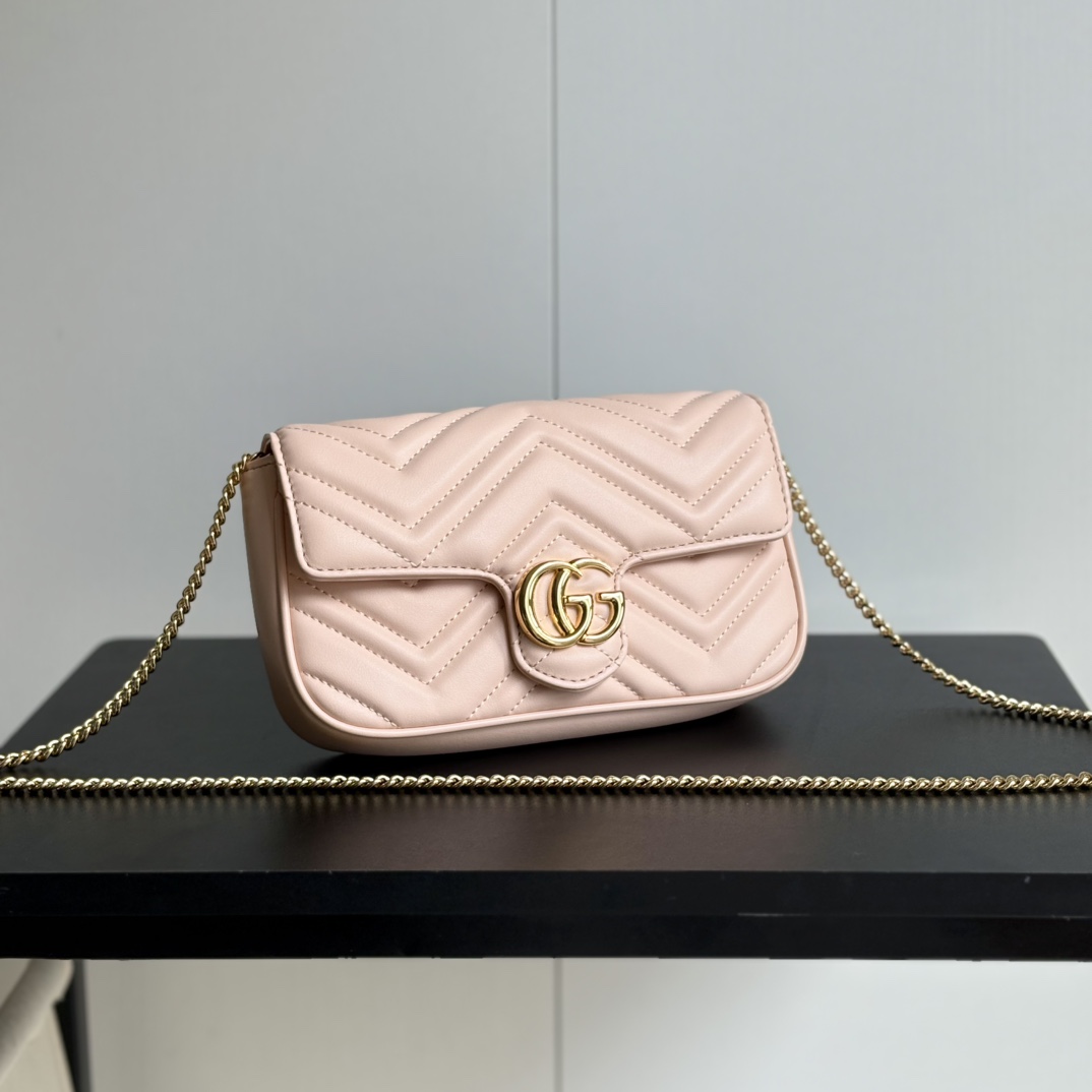 😀25268-Gucci-$96 gallery