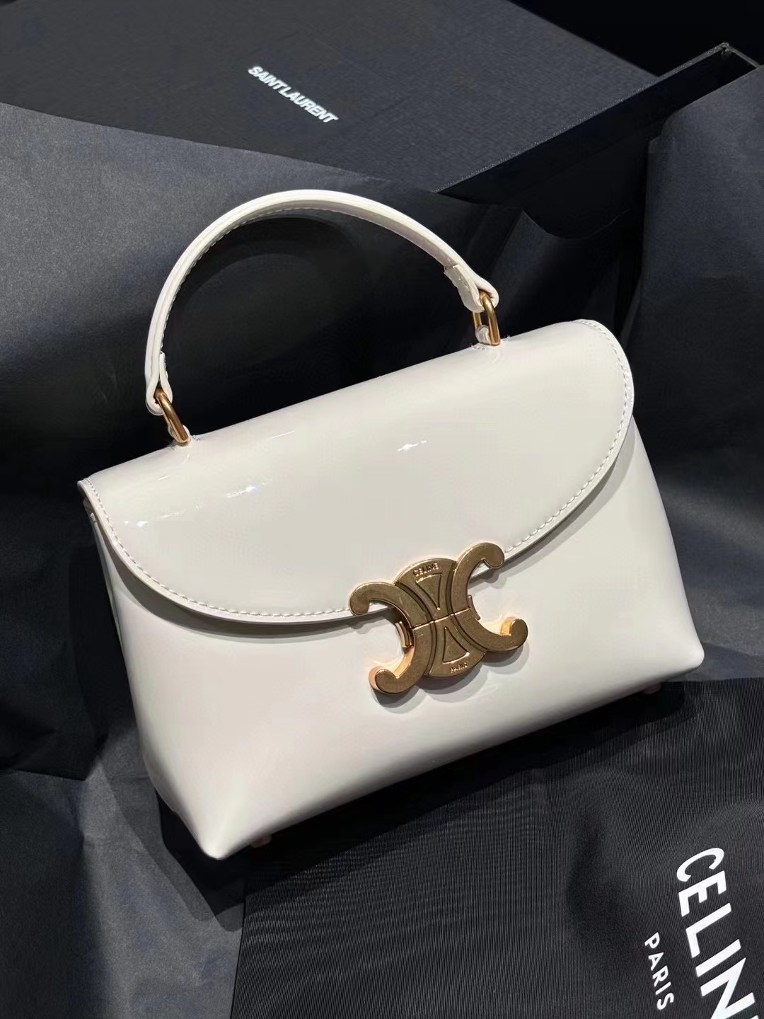 😀25270-Celine-$96 gallery