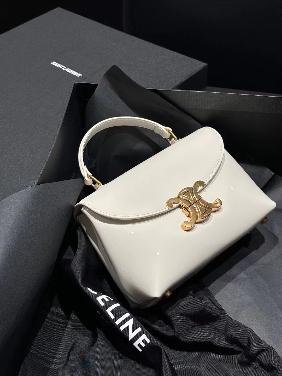 😀25270-Celine-$96 gallery