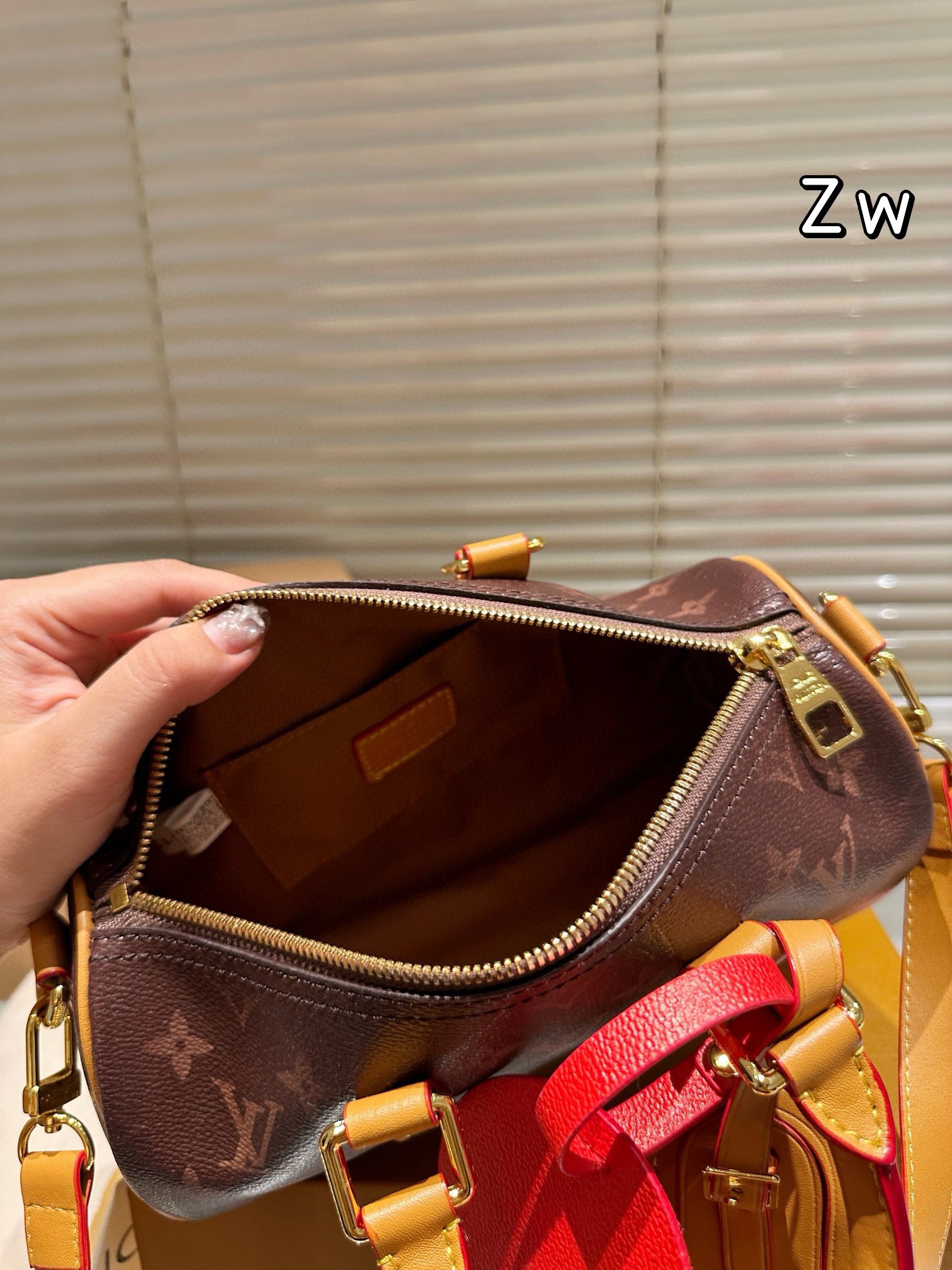 😀25274-LV-$71 gallery