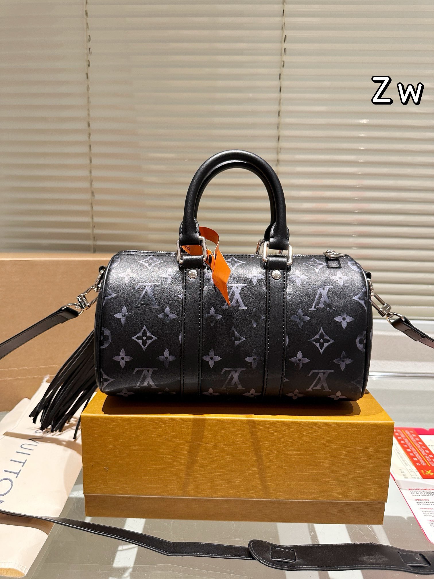 😀25274-LV-$71 gallery