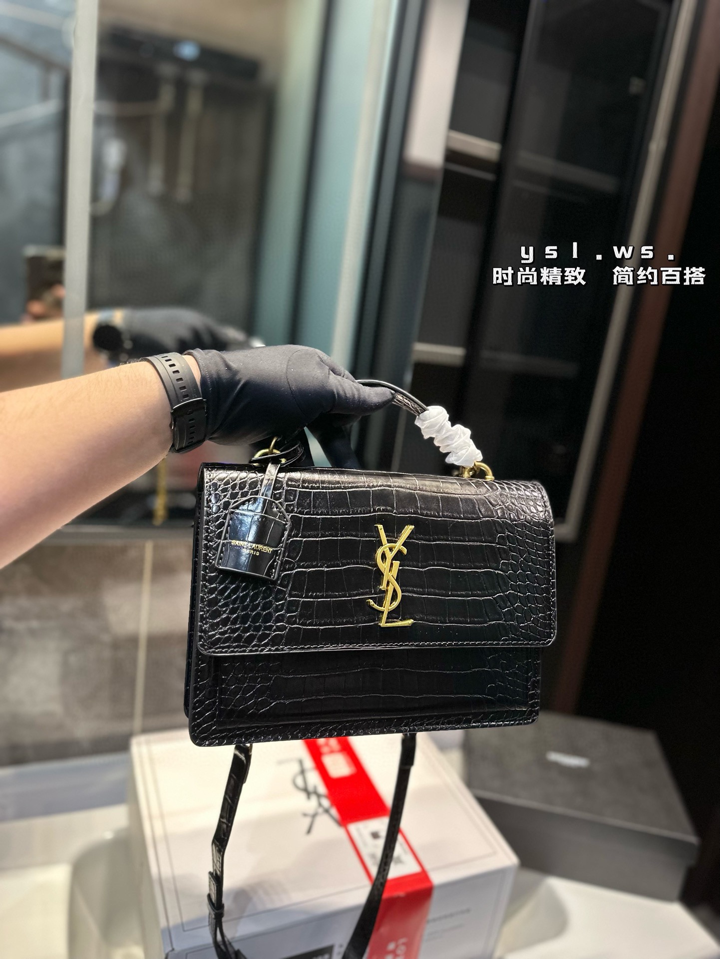 😀25516-YSL-$64 gallery