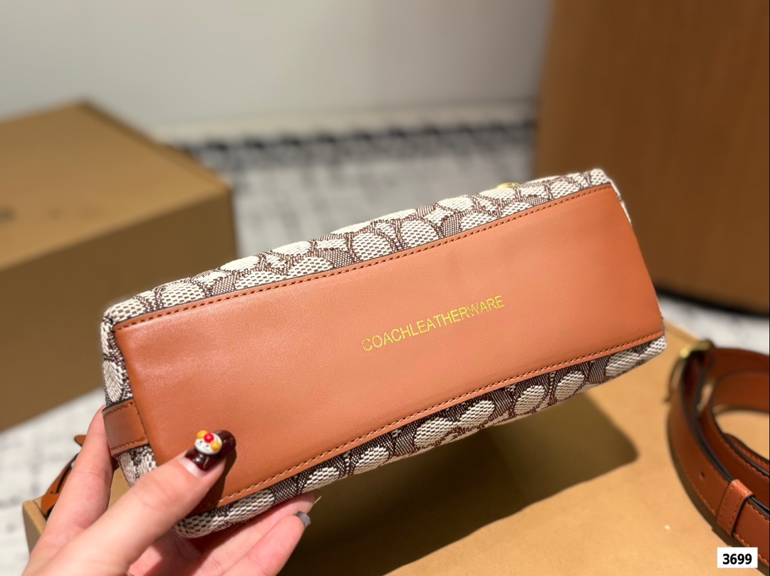 😀25517-COACH-$68 gallery