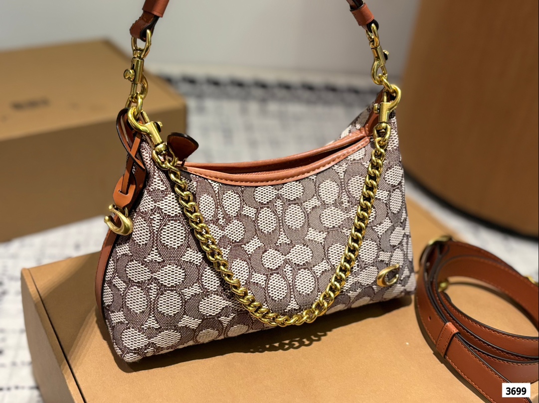 😀25517-COACH-$68 gallery