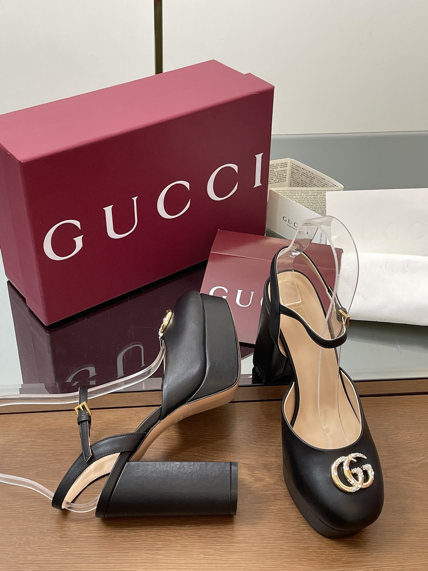 😀25525-Gucci-945 gallery