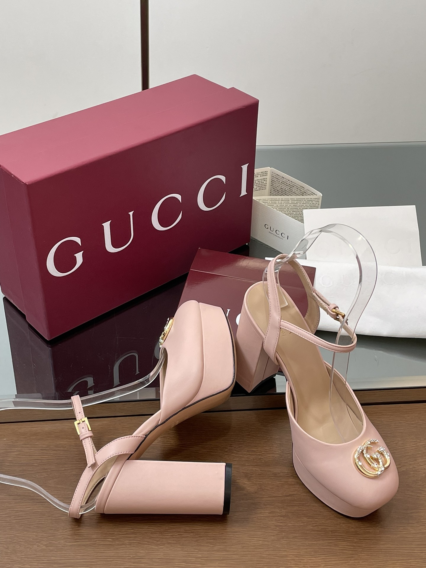 😀25525-Gucci-945 gallery