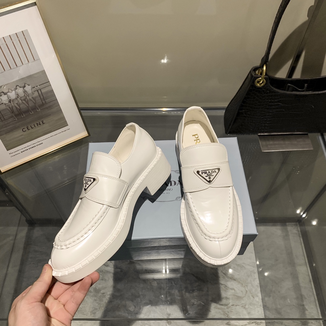 ⬆️2586-PRADA-435 gallery