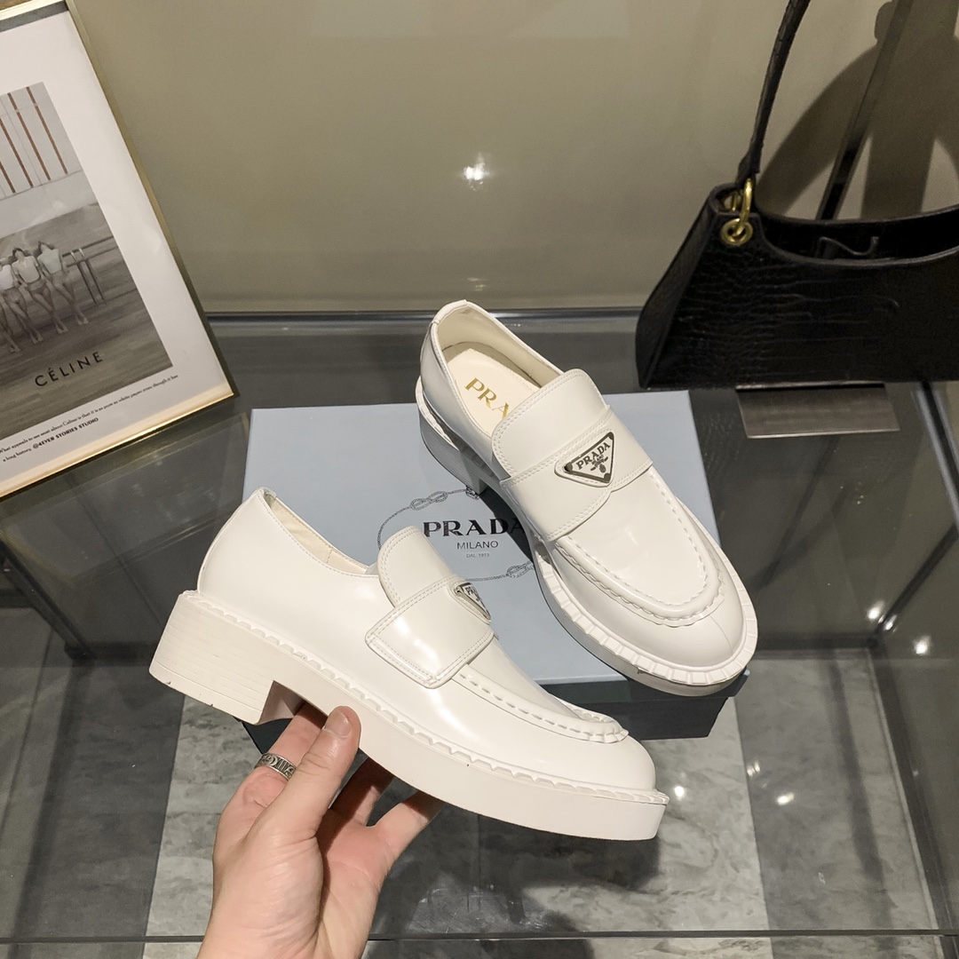 ⬆️2586-PRADA-435 gallery