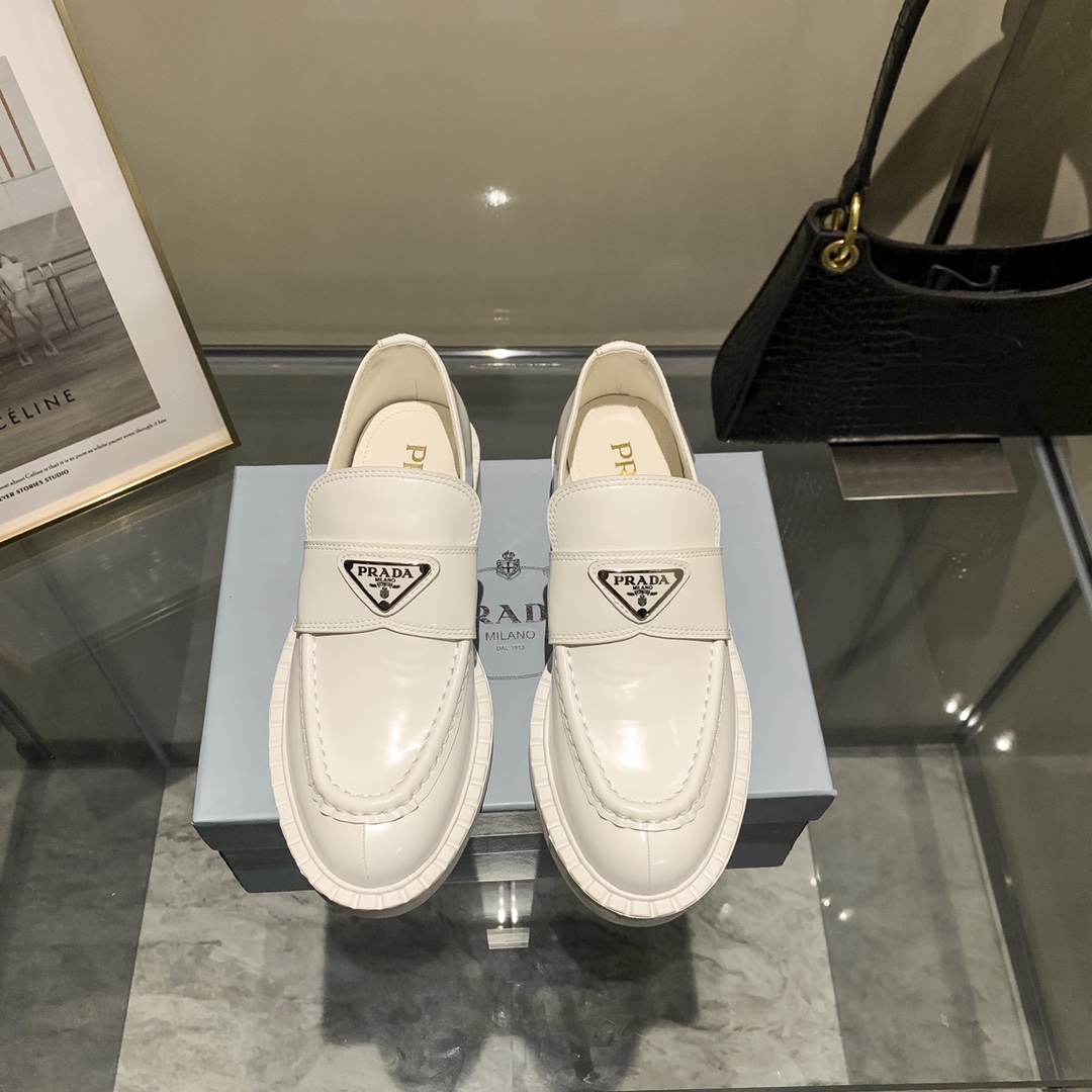 ⬆️2586-PRADA-435 gallery