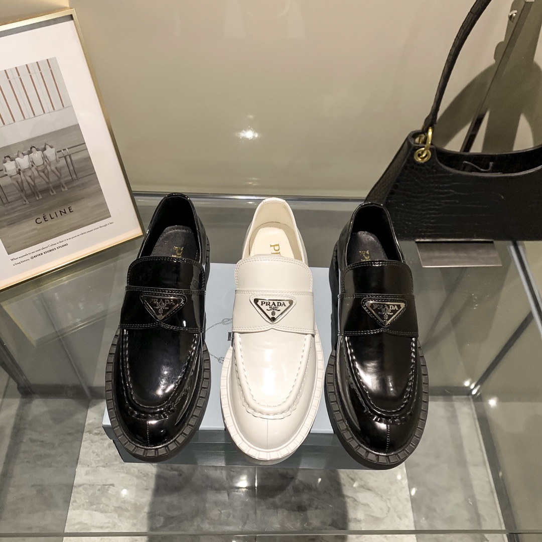 ⬆️2586-PRADA-435 gallery