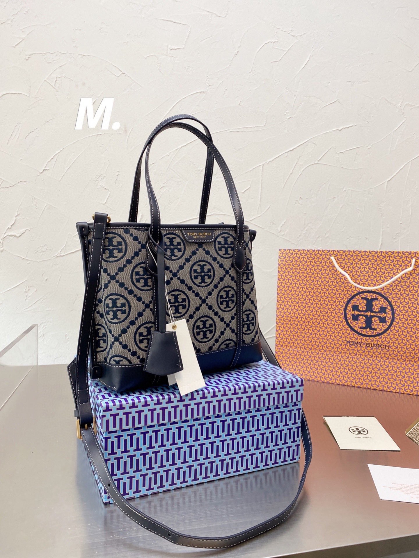 ⬆️3529-Tory Burch-375 gallery