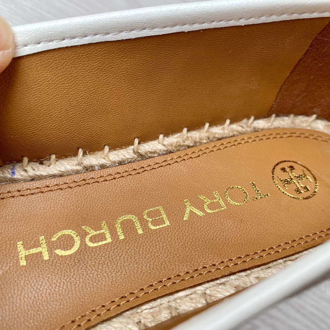 ⬆️3646-Tory Burch-445 gallery