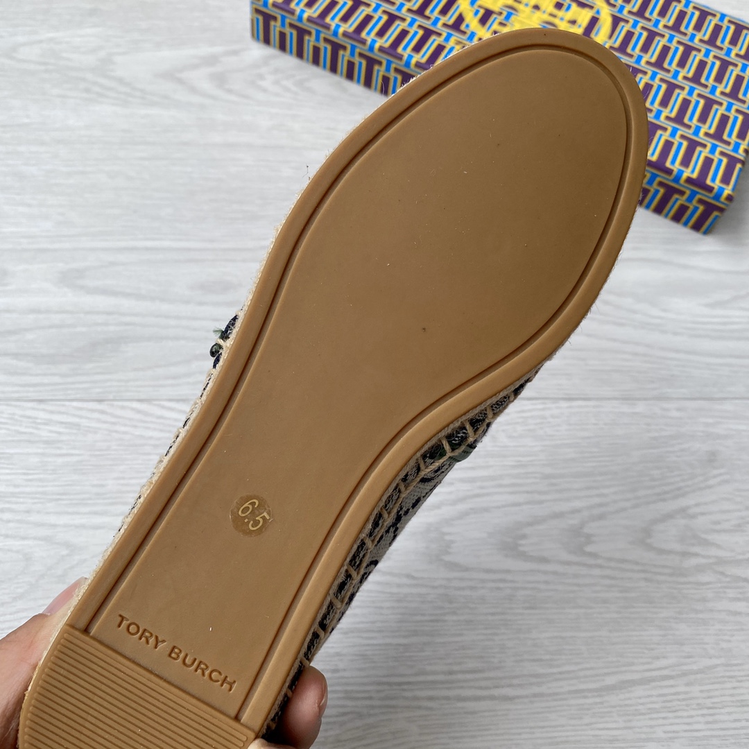 ⬆️3646-Tory Burch-445 gallery