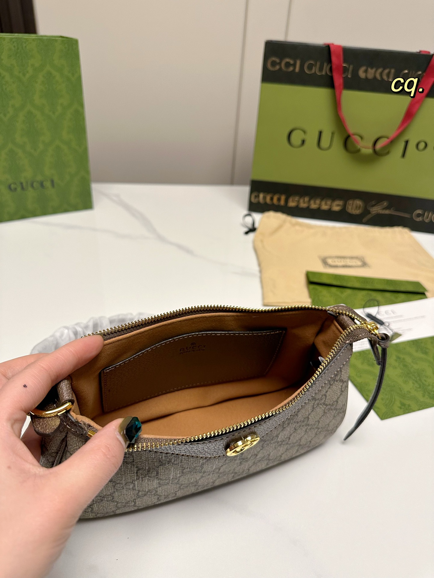 $51.95 Gucci    306-10156-T gallery