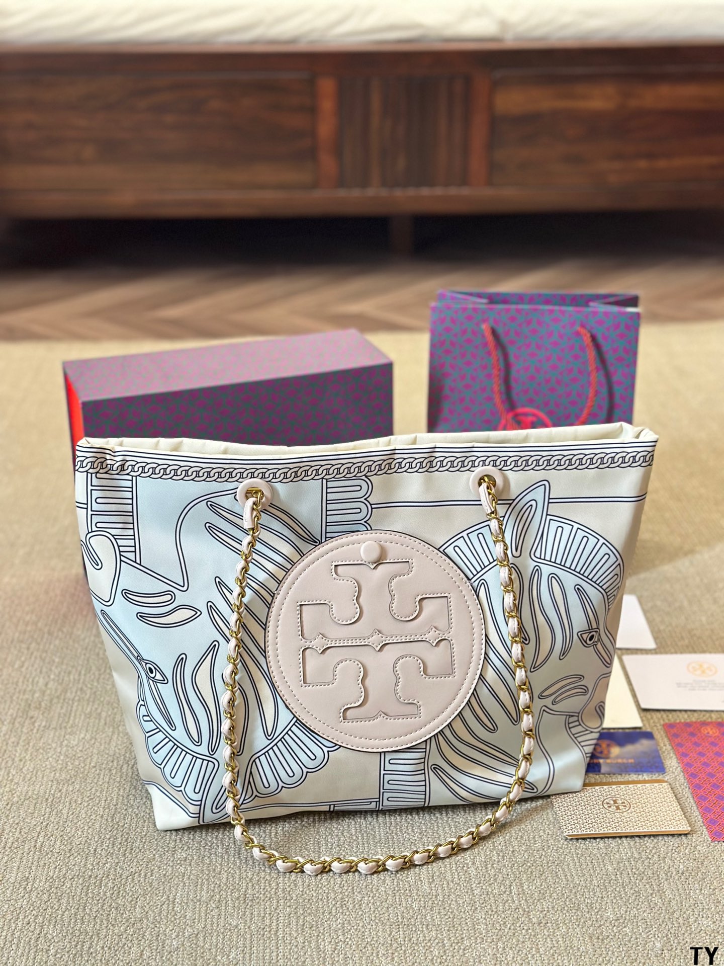 ⬆️83857-Tory Burch-448 gallery