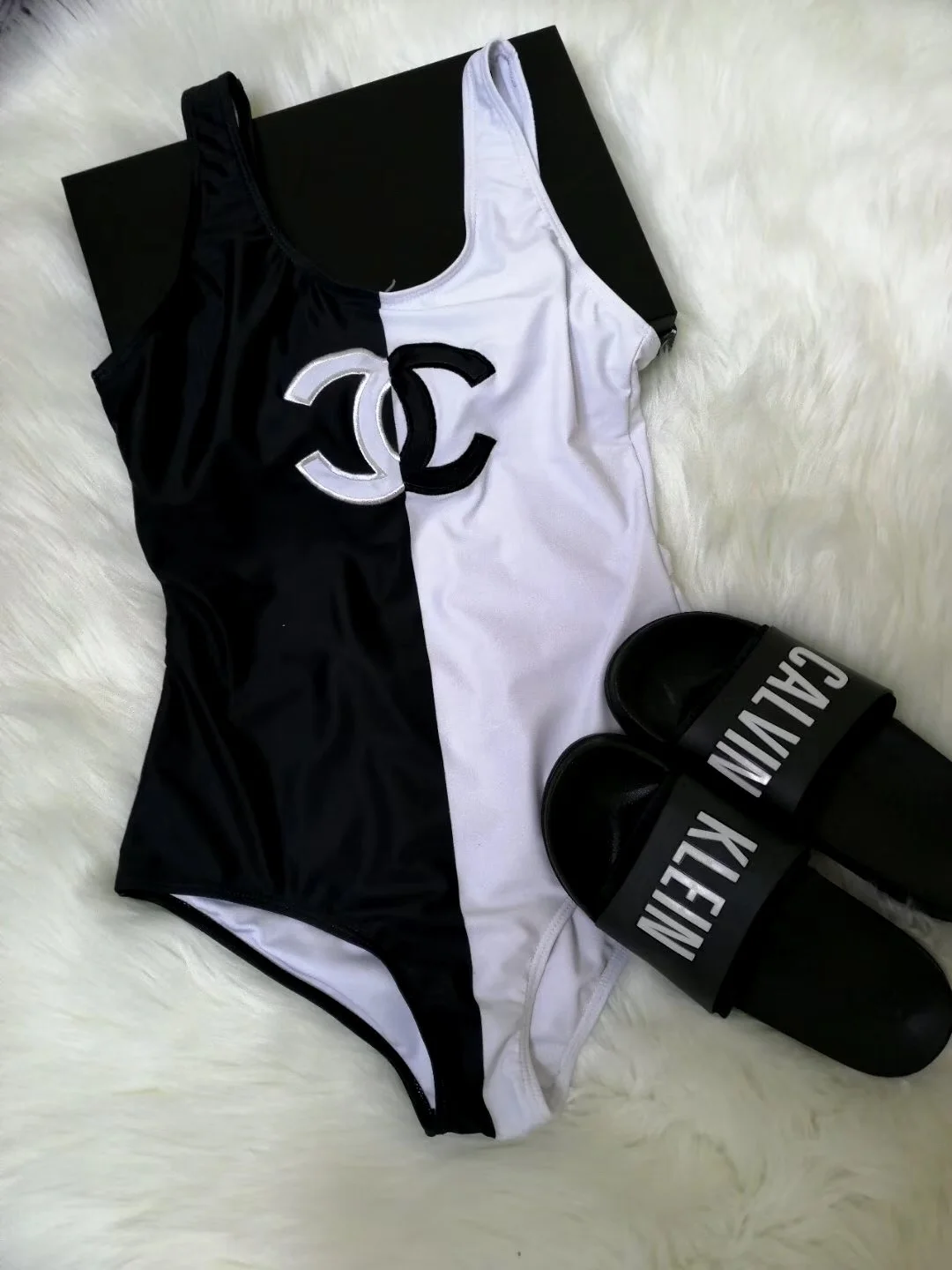 ..CHANEL $21 gallery