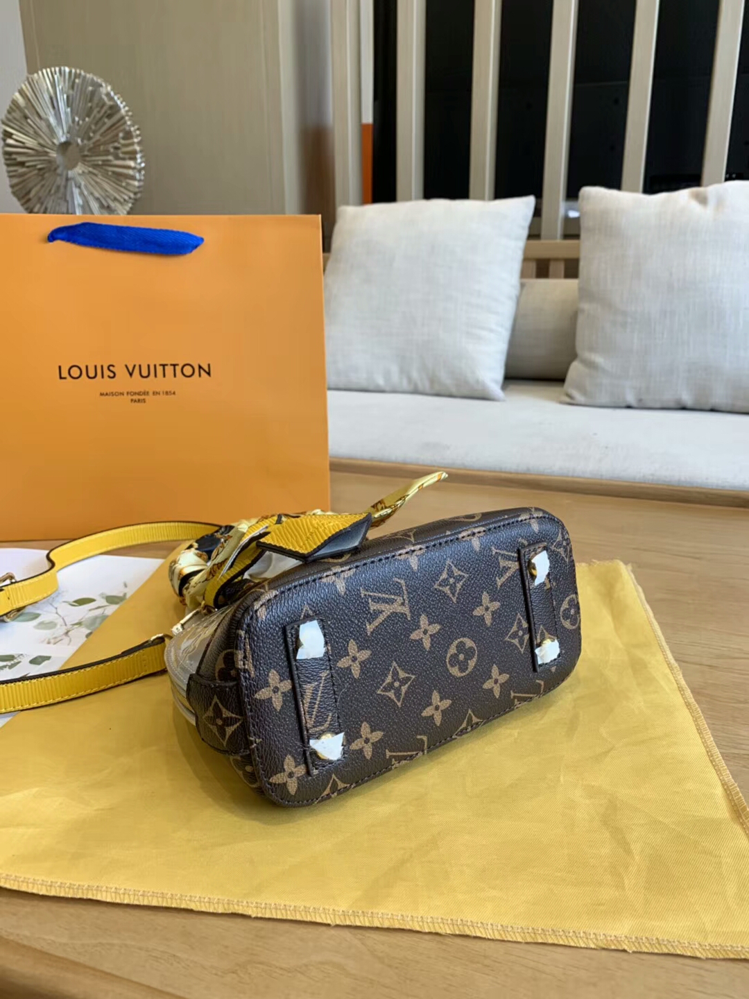 ..LV $57 gallery