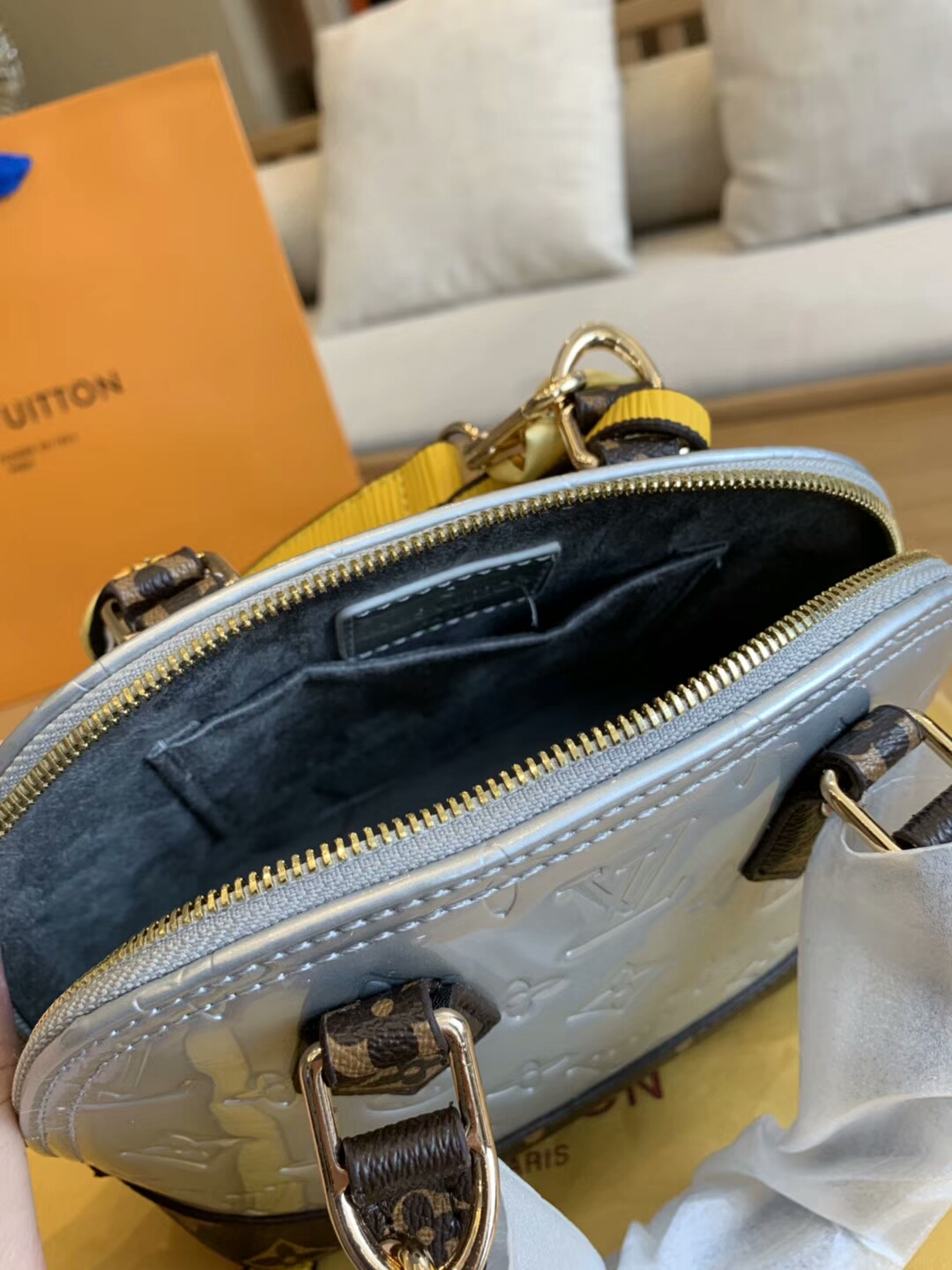 ..LV $57 gallery