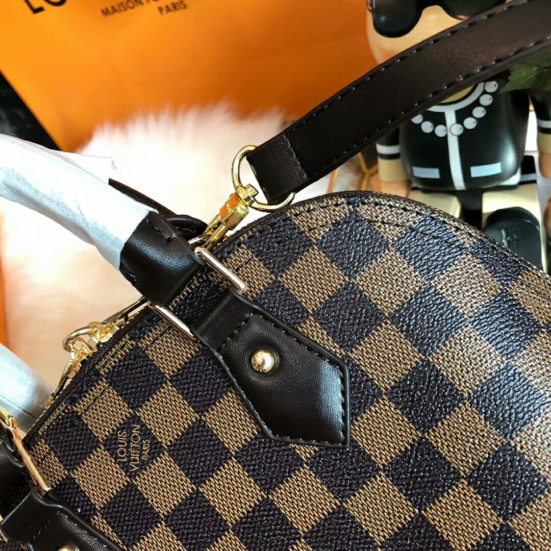 ..LV $61 gallery