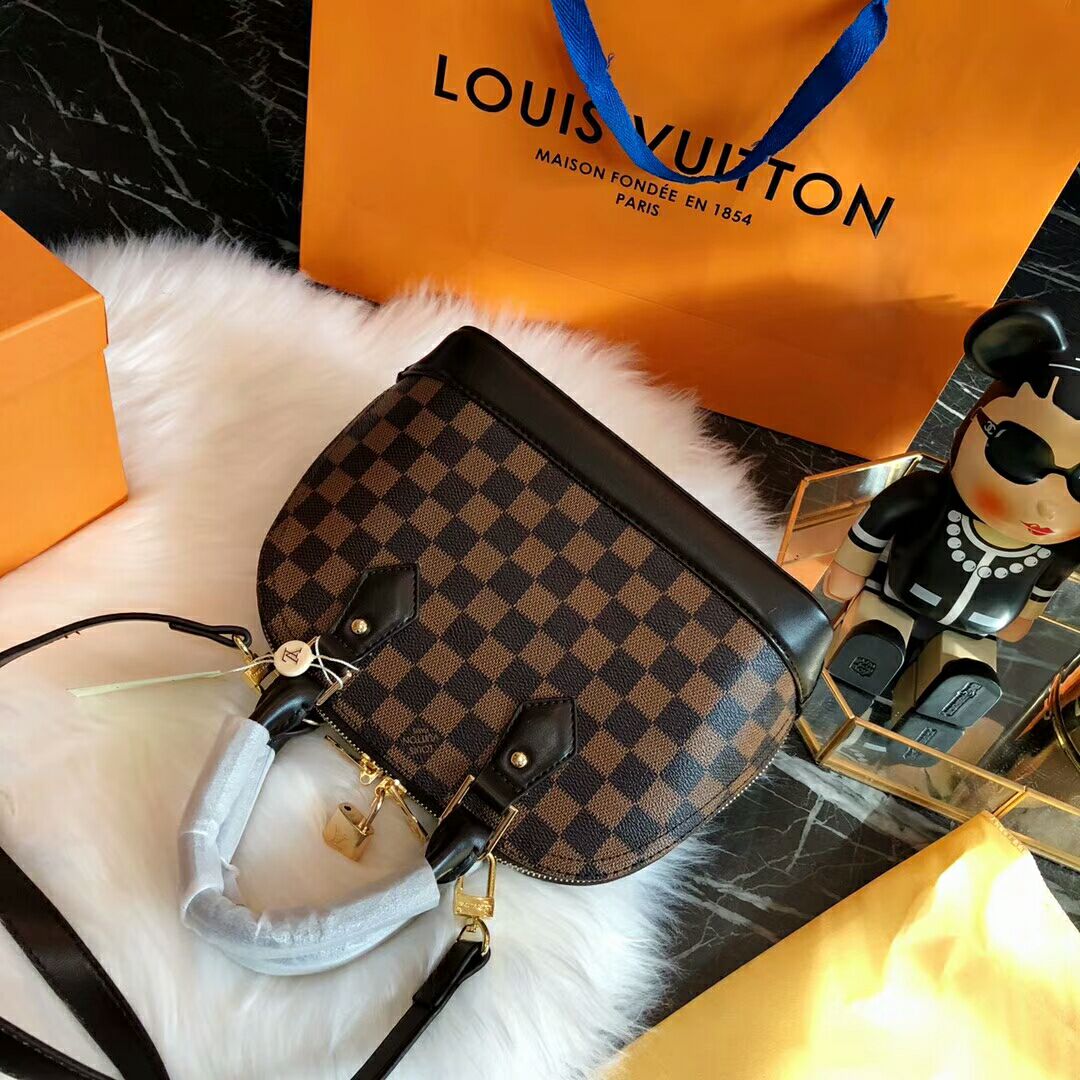 ..LV $61 gallery