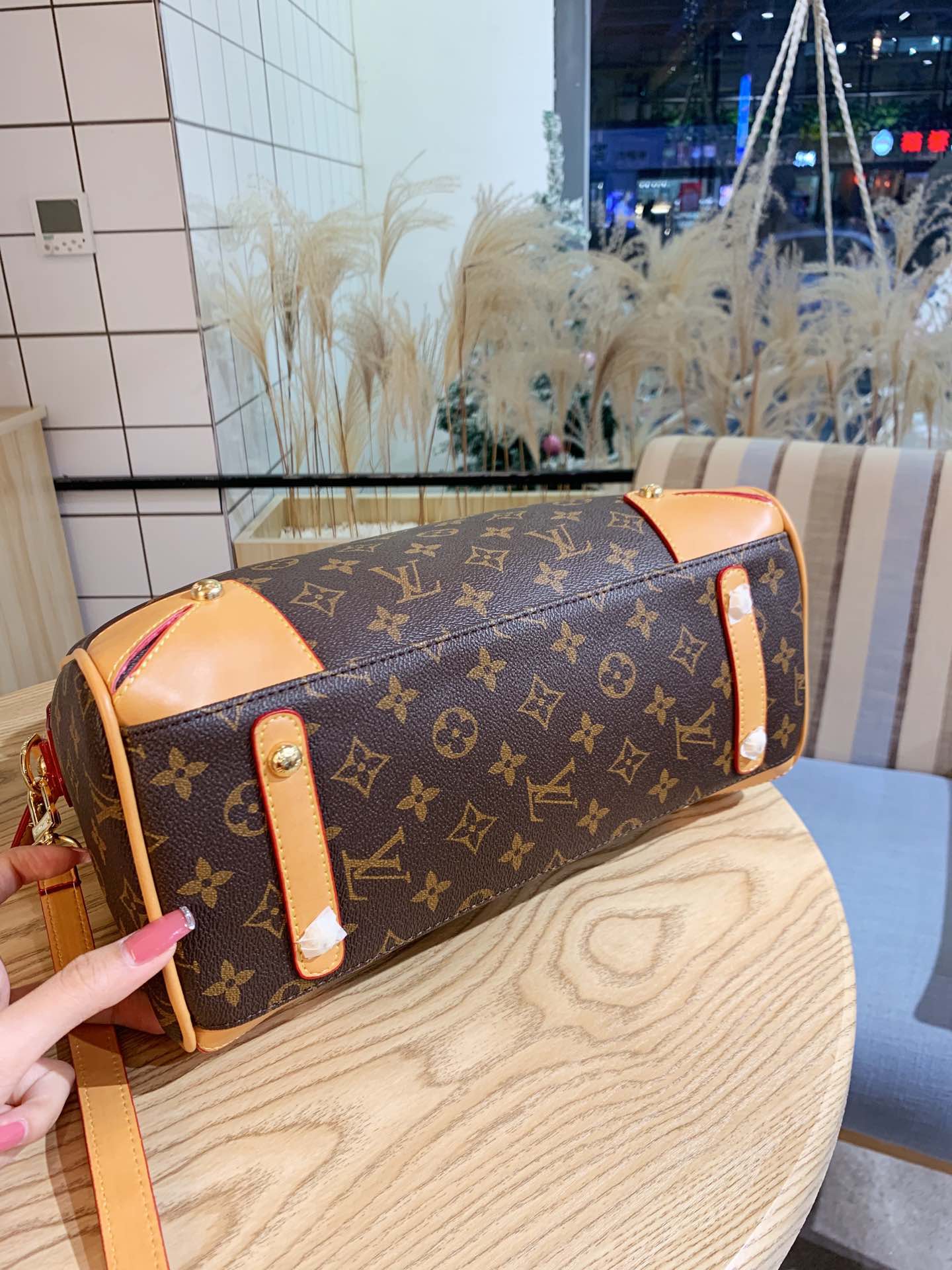 ..LV $64 gallery