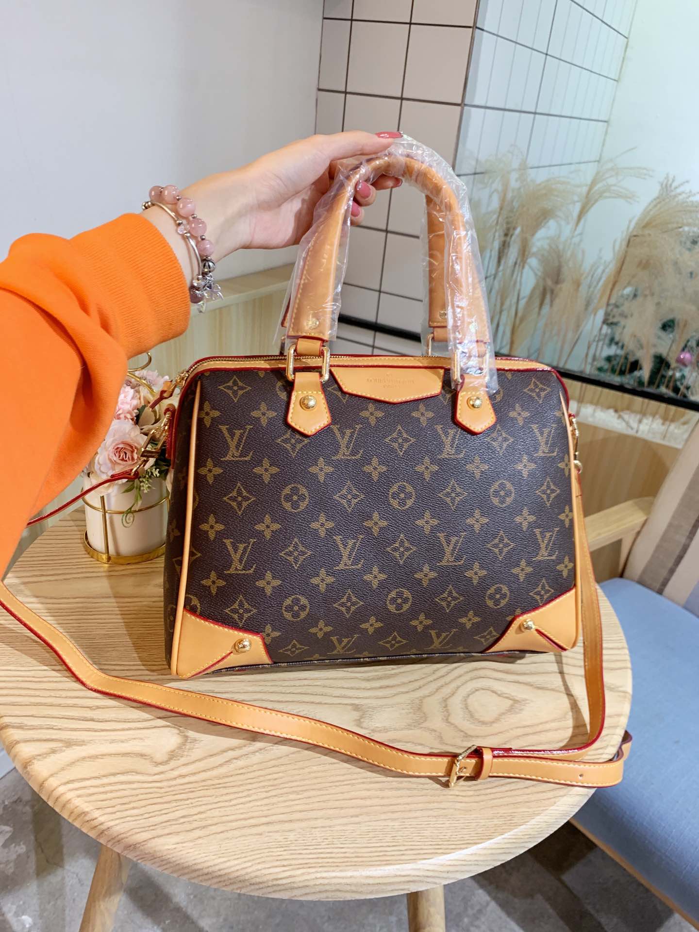 ..LV $64 gallery