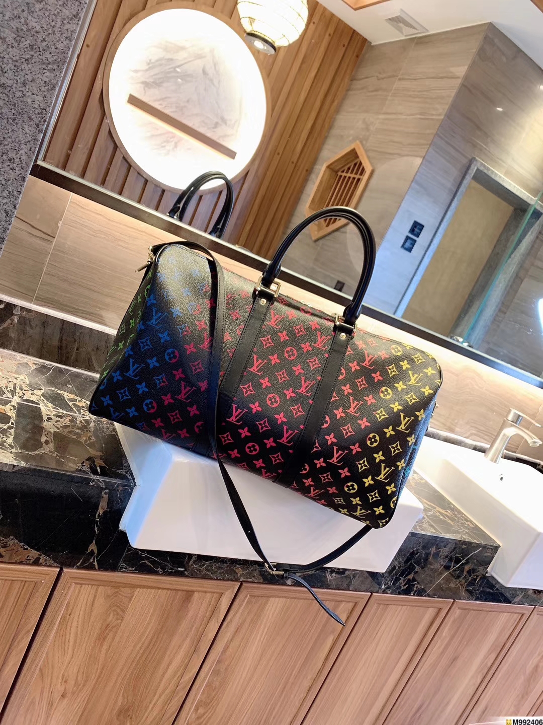 ..LV $87 gallery