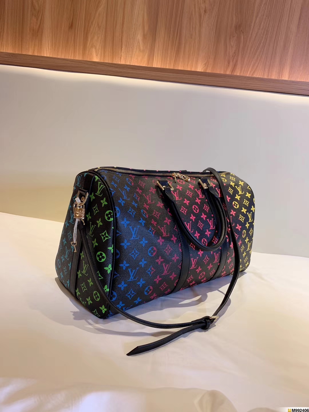 ..LV $87 gallery