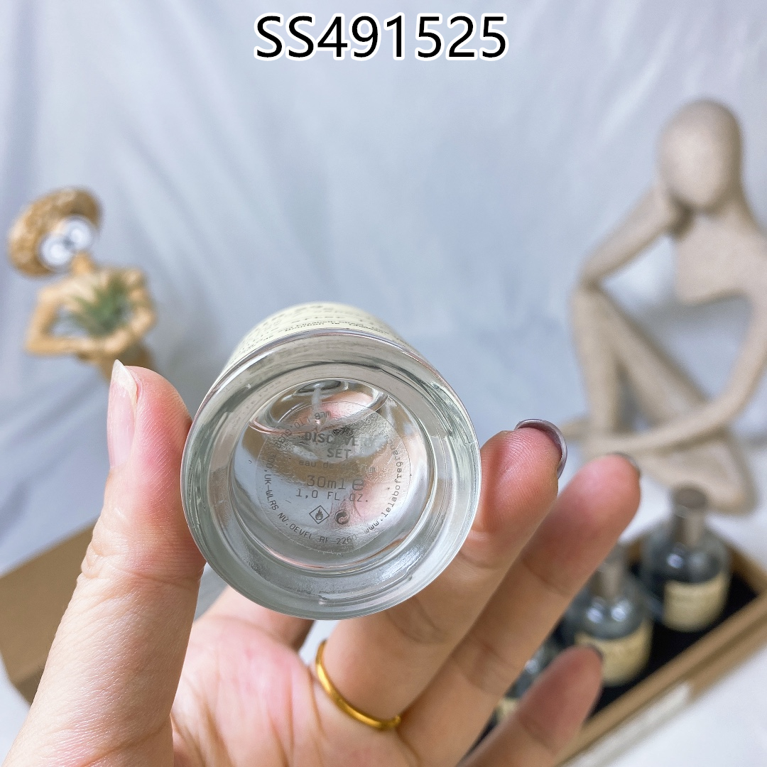 ‌‌Le Labo $45 gallery